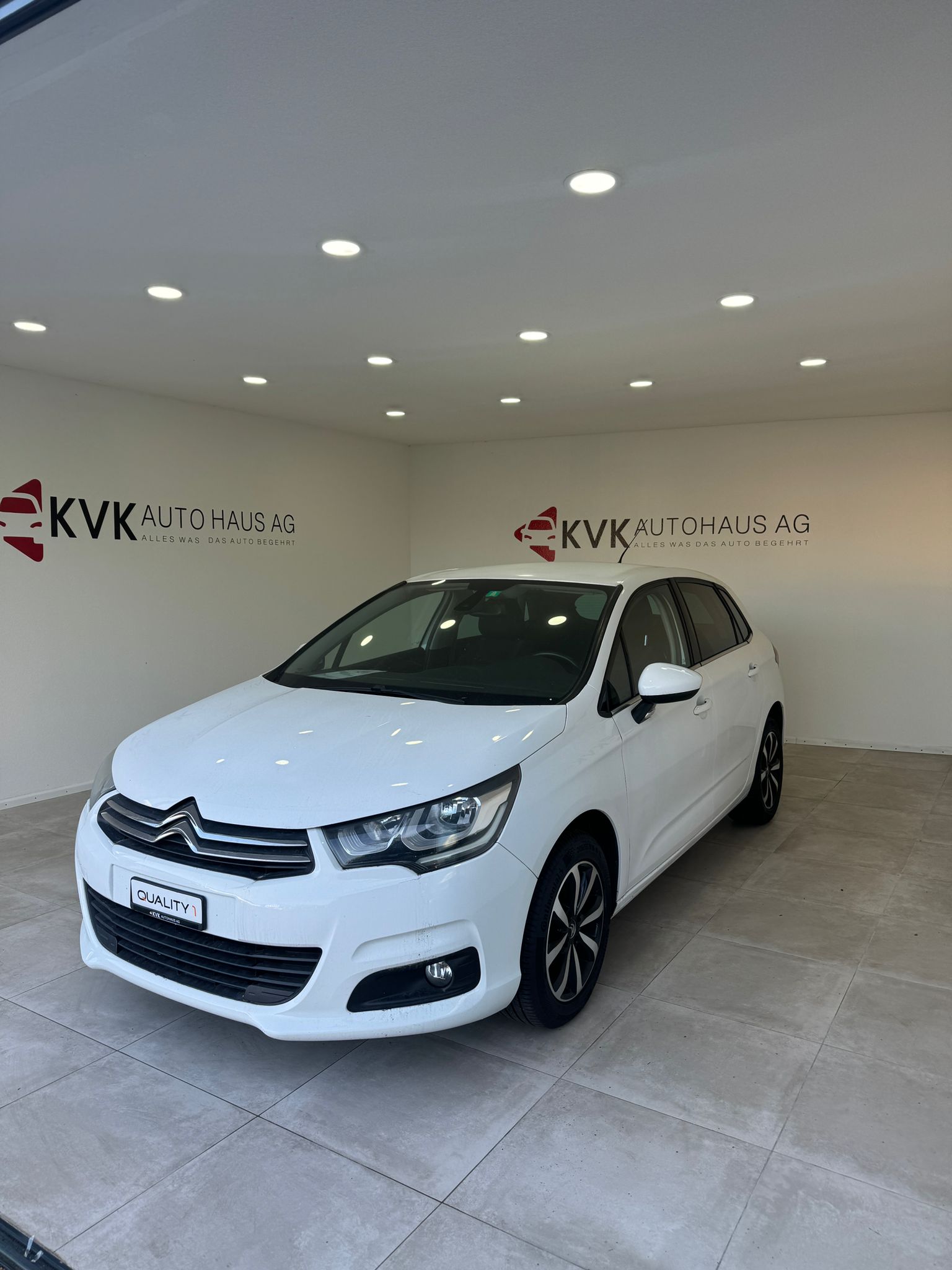 CITROEN C4 1.2 Pure Tech Feel Edition**12 Monate Garantie****Frisch ab MFK** Wunderschöner C4**8-Fach Bereifung**