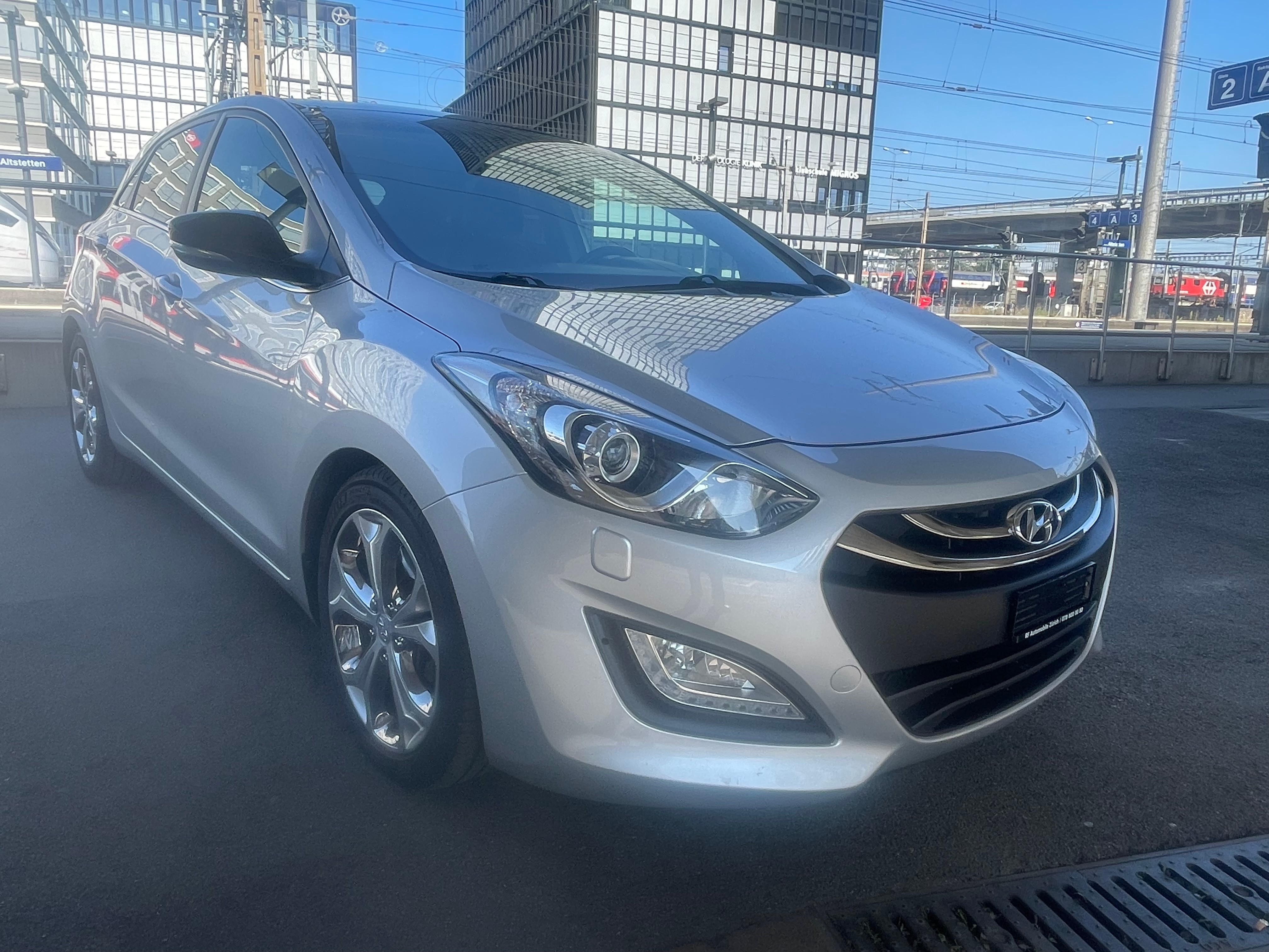 HYUNDAI i30 1.6 CRDi Premium