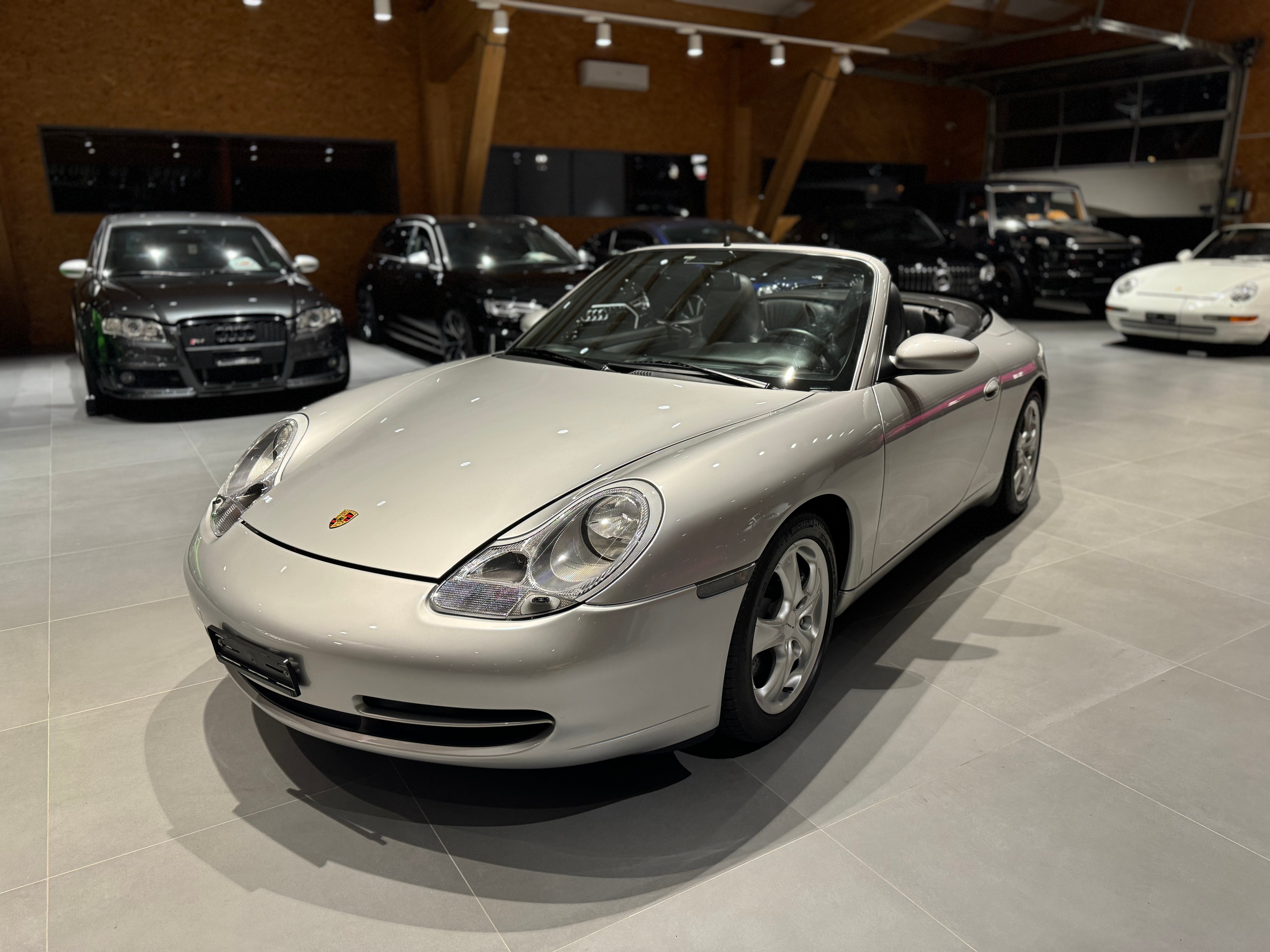 PORSCHE 911 Carrera 4 Cabrio