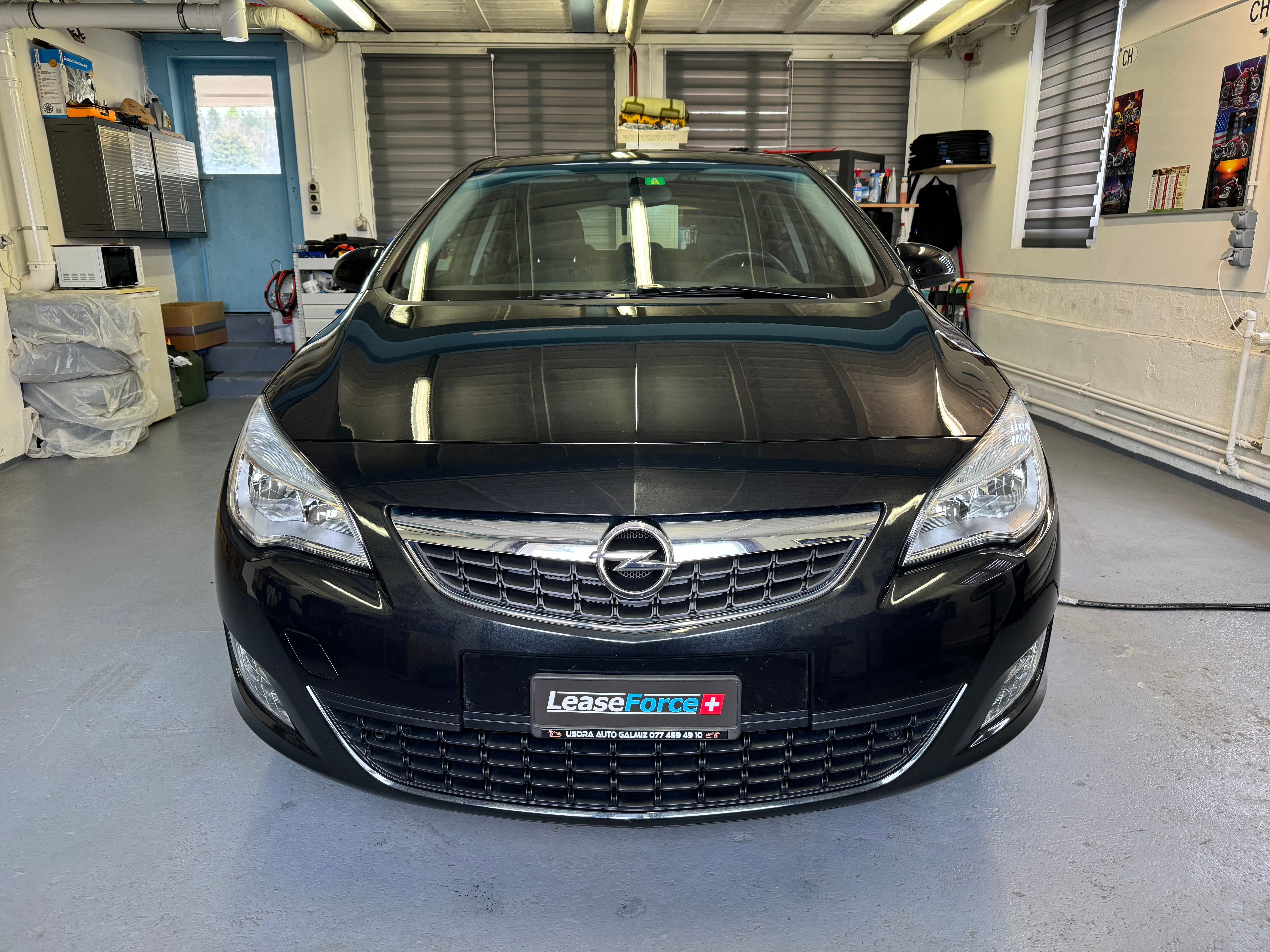 OPEL Astra 1.4i 16V Turbo Enjoy