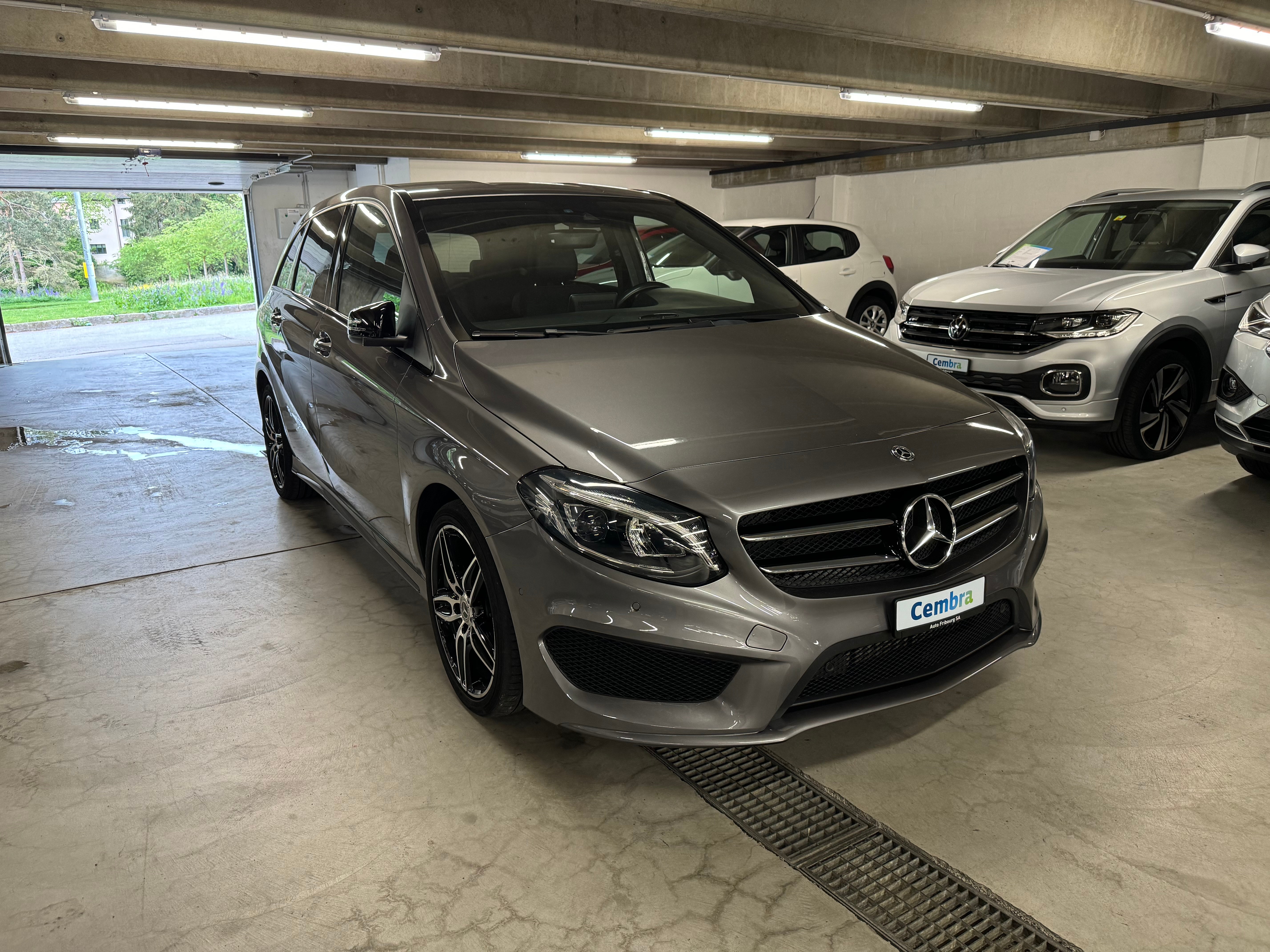 MERCEDES-BENZ B 200 AMG Line 7G-DCT