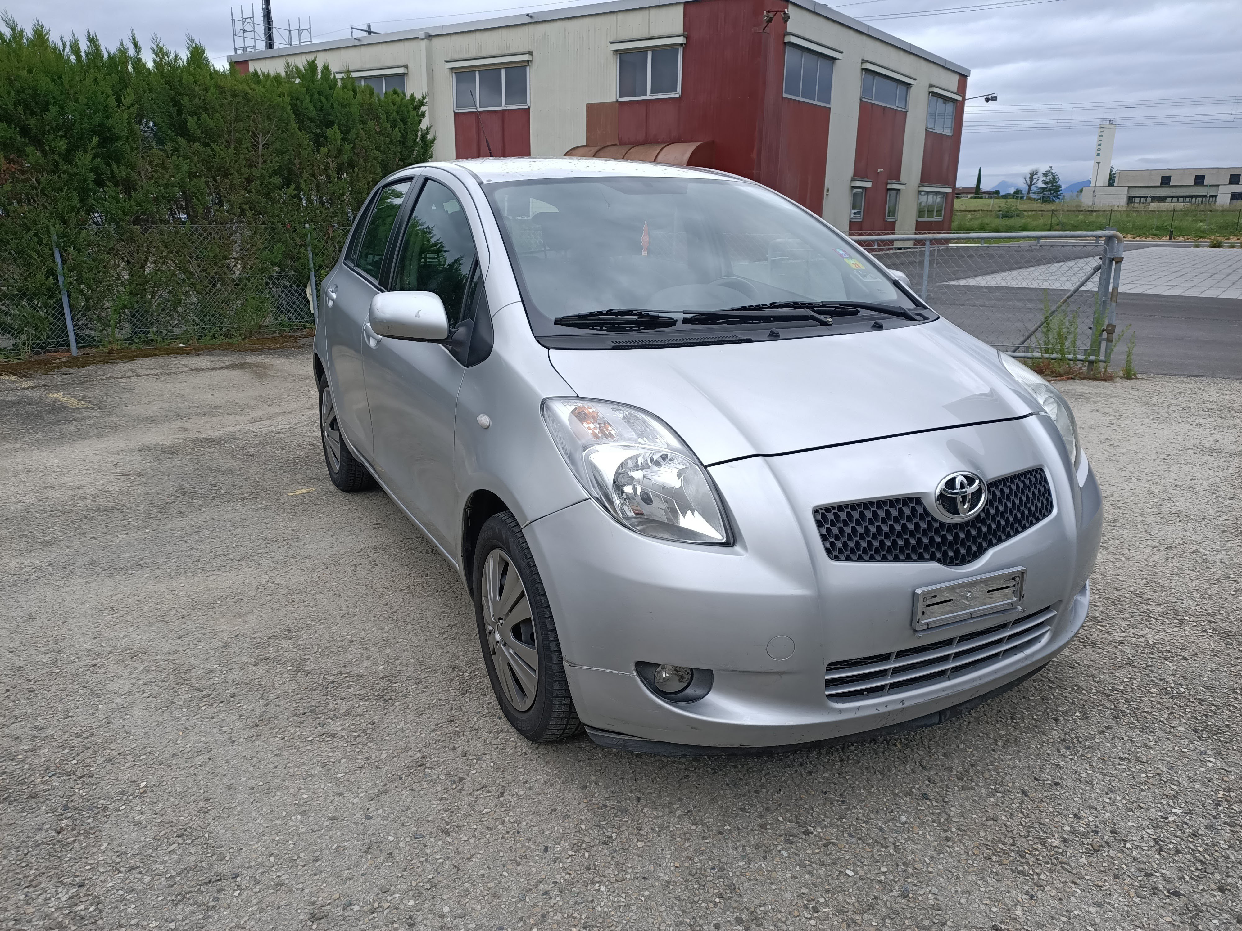 TOYOTA Yaris 1.3 Linea Luna