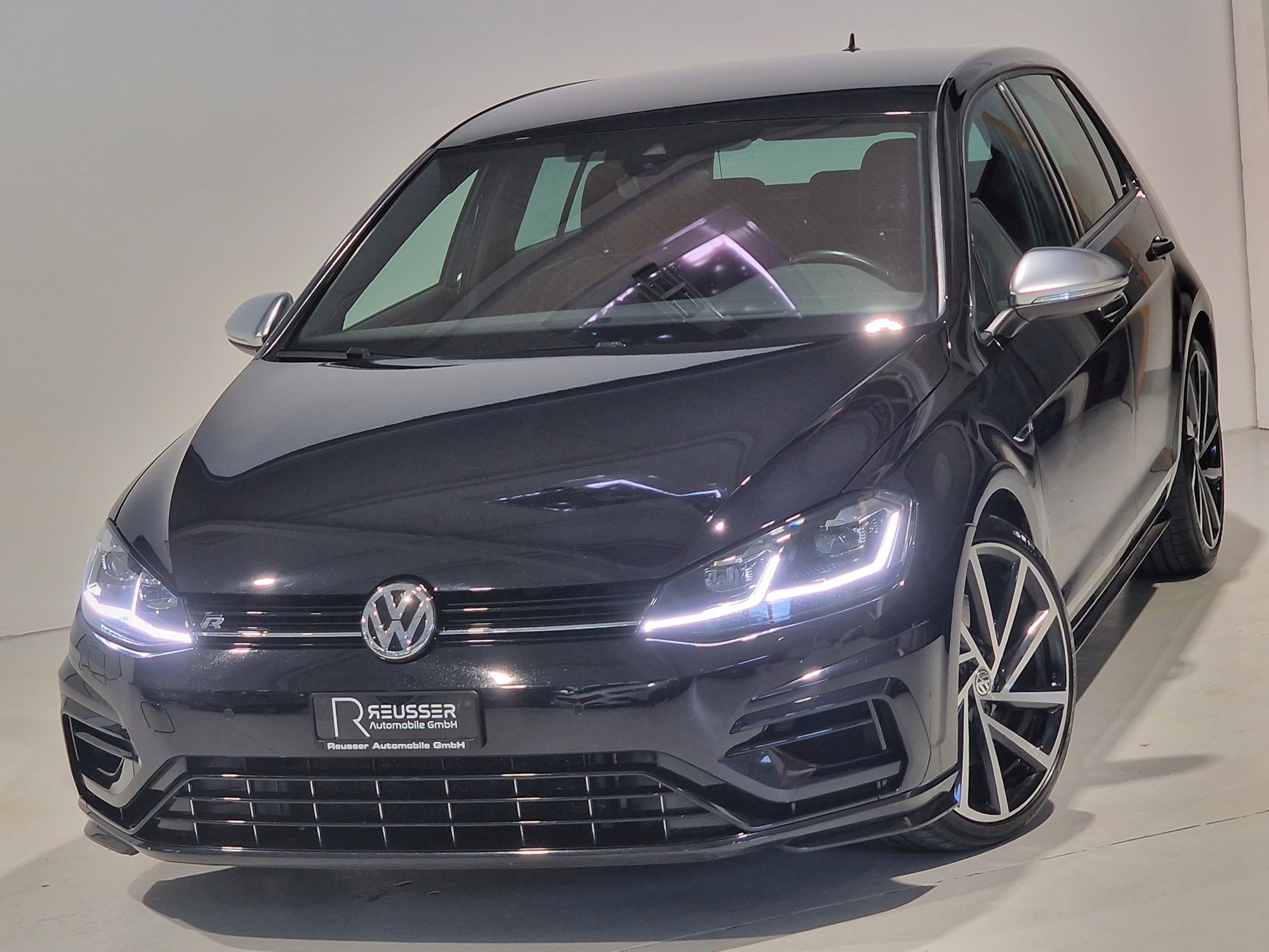 VW Golf 2.0 TSI R 4Motion DSG