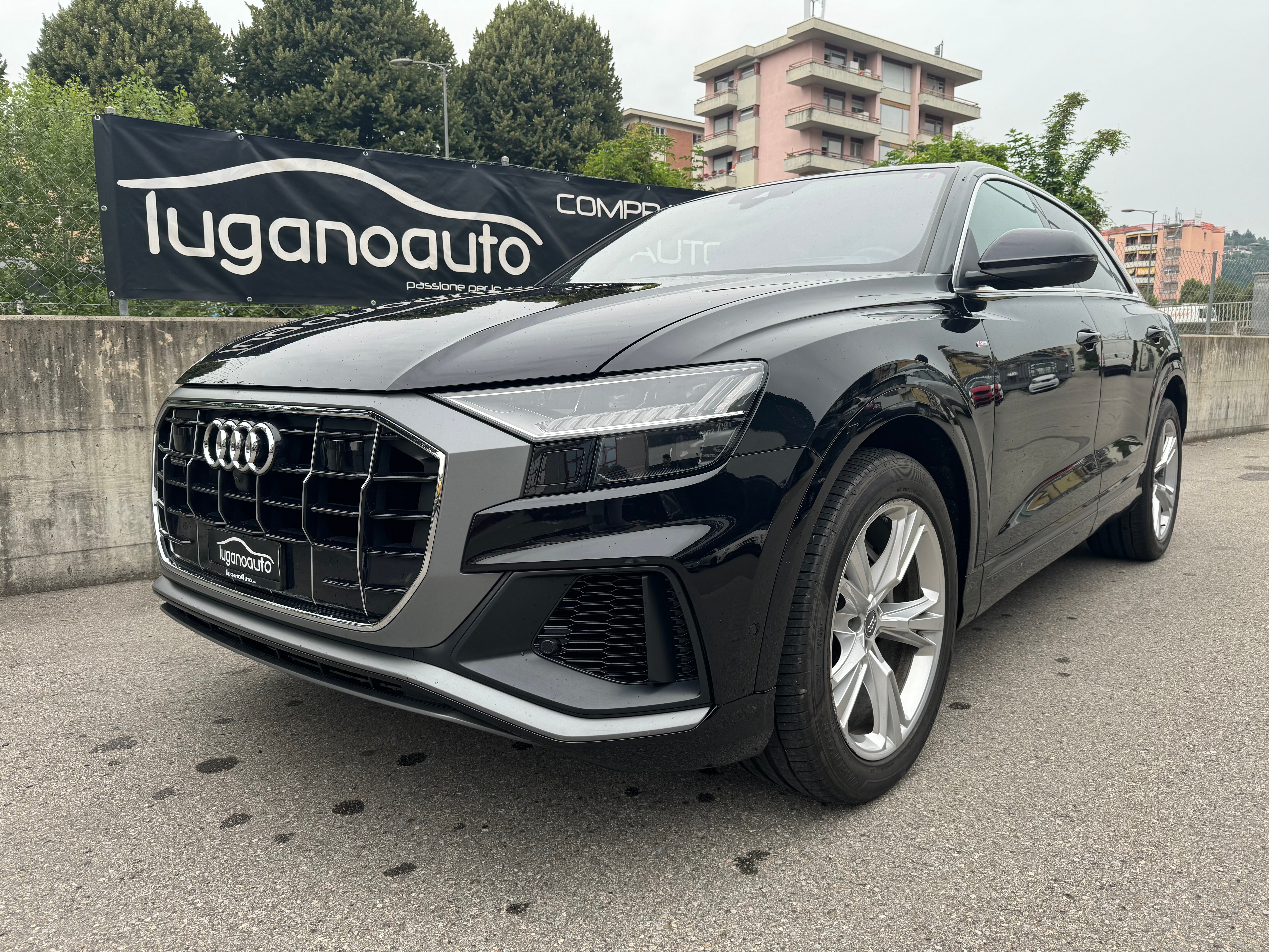 AUDI Q8 50 TDI quattro tiptronic