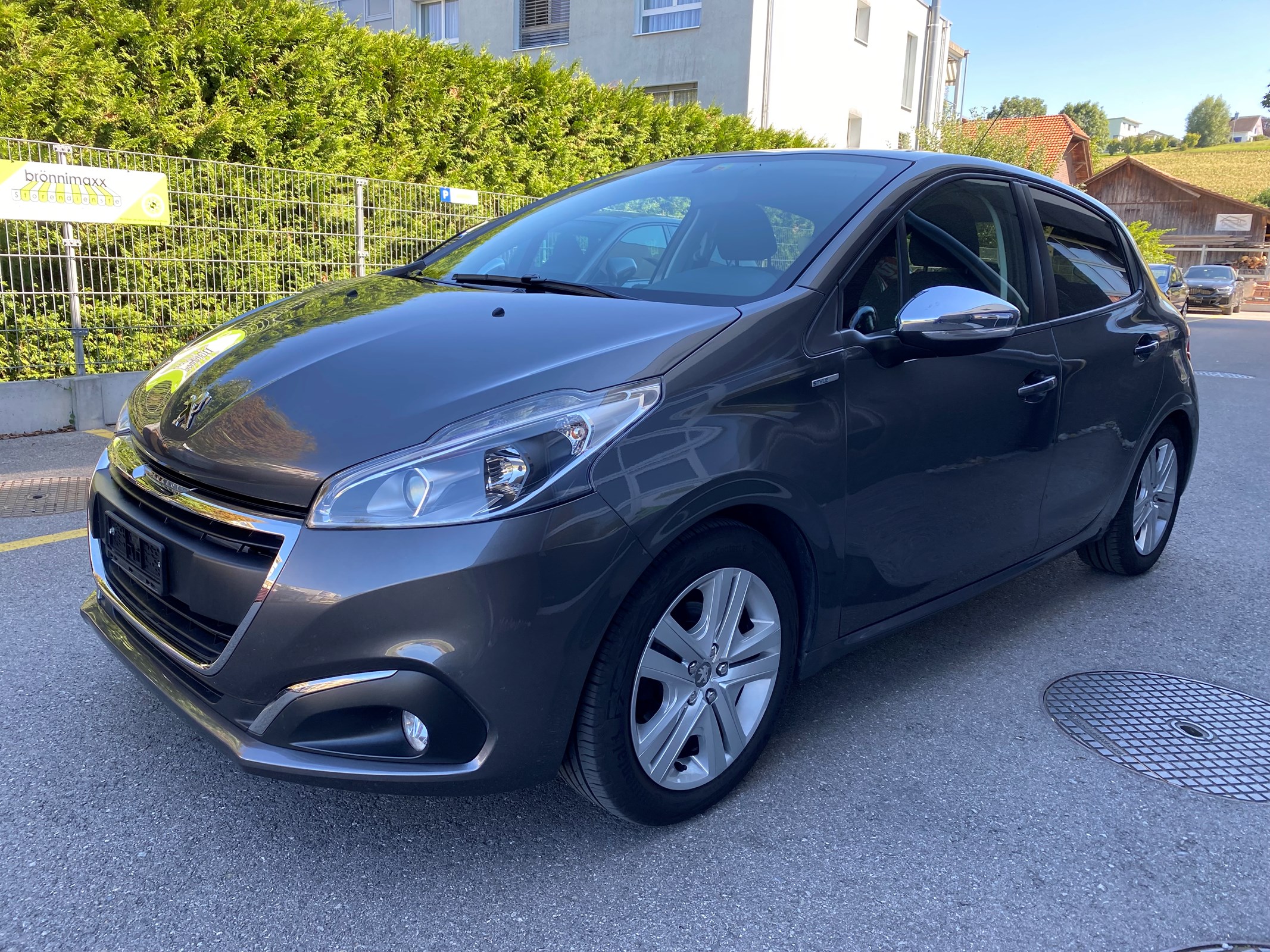 PEUGEOT 208 1.2 PureTech Style