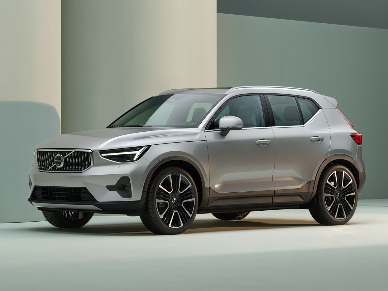 VOLVO XC40 B4 B Ultimate Dark