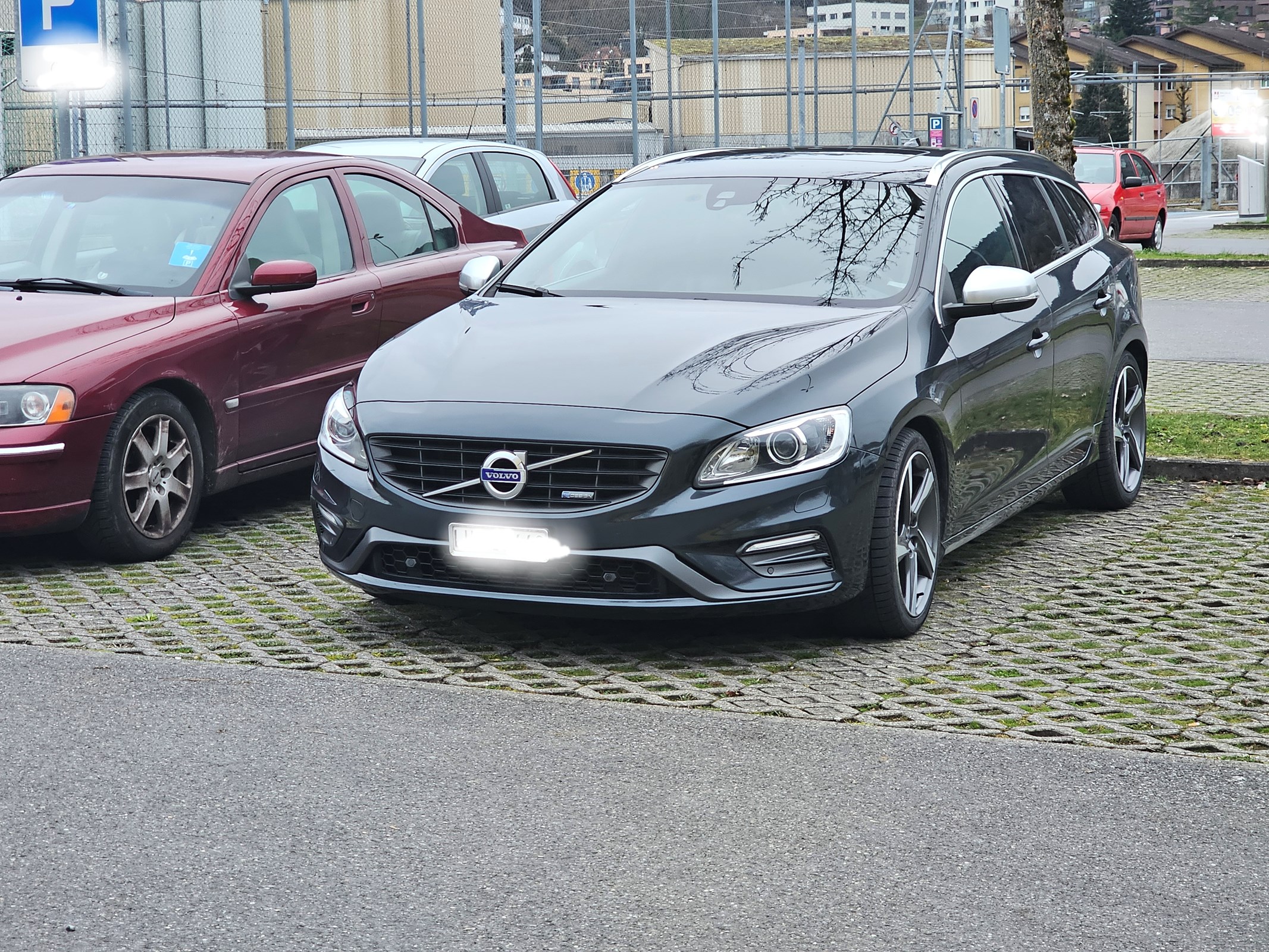 VOLVO V60 T4 Summum R-Design