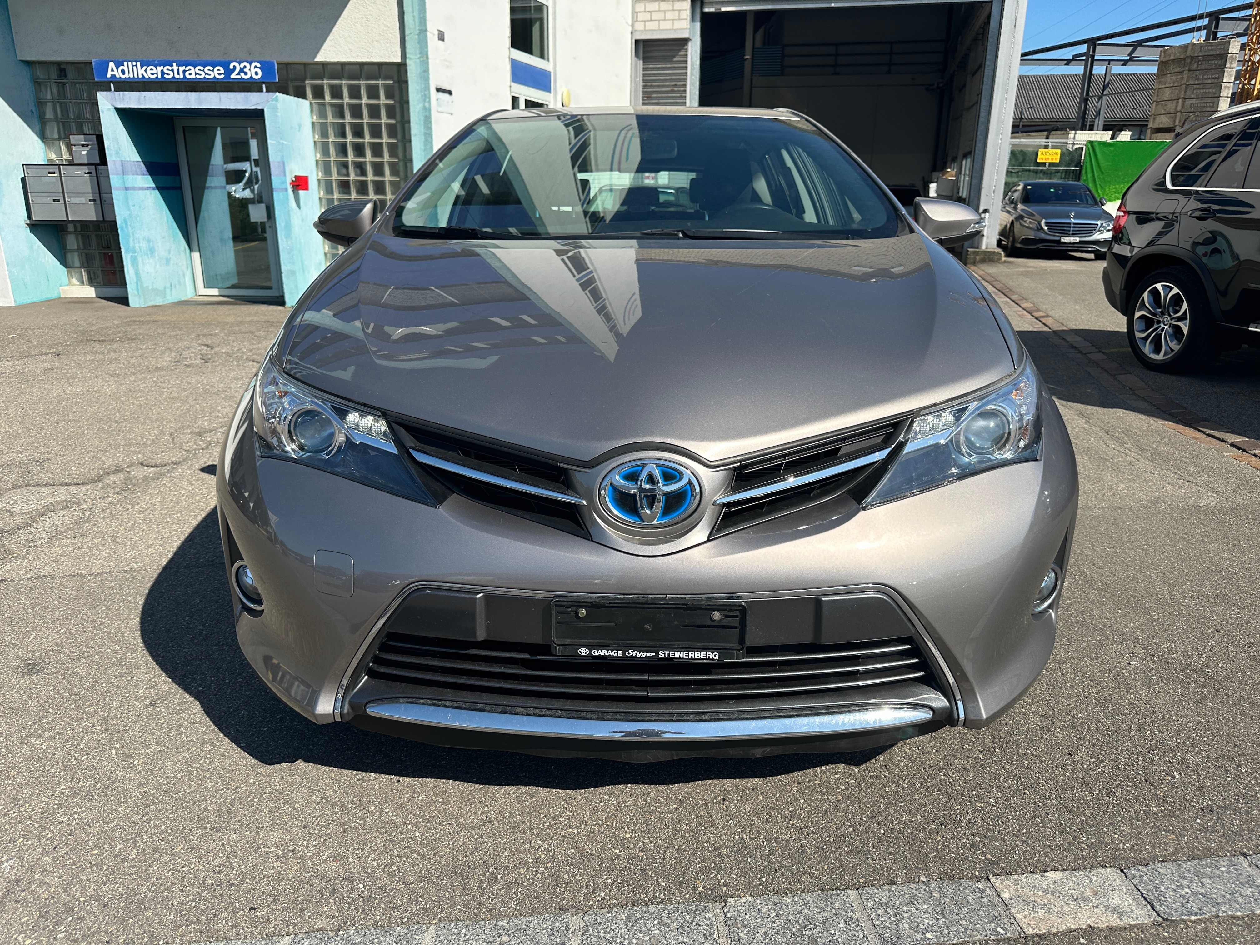 TOYOTA Auris 1.8 16V HSD Linea Luna