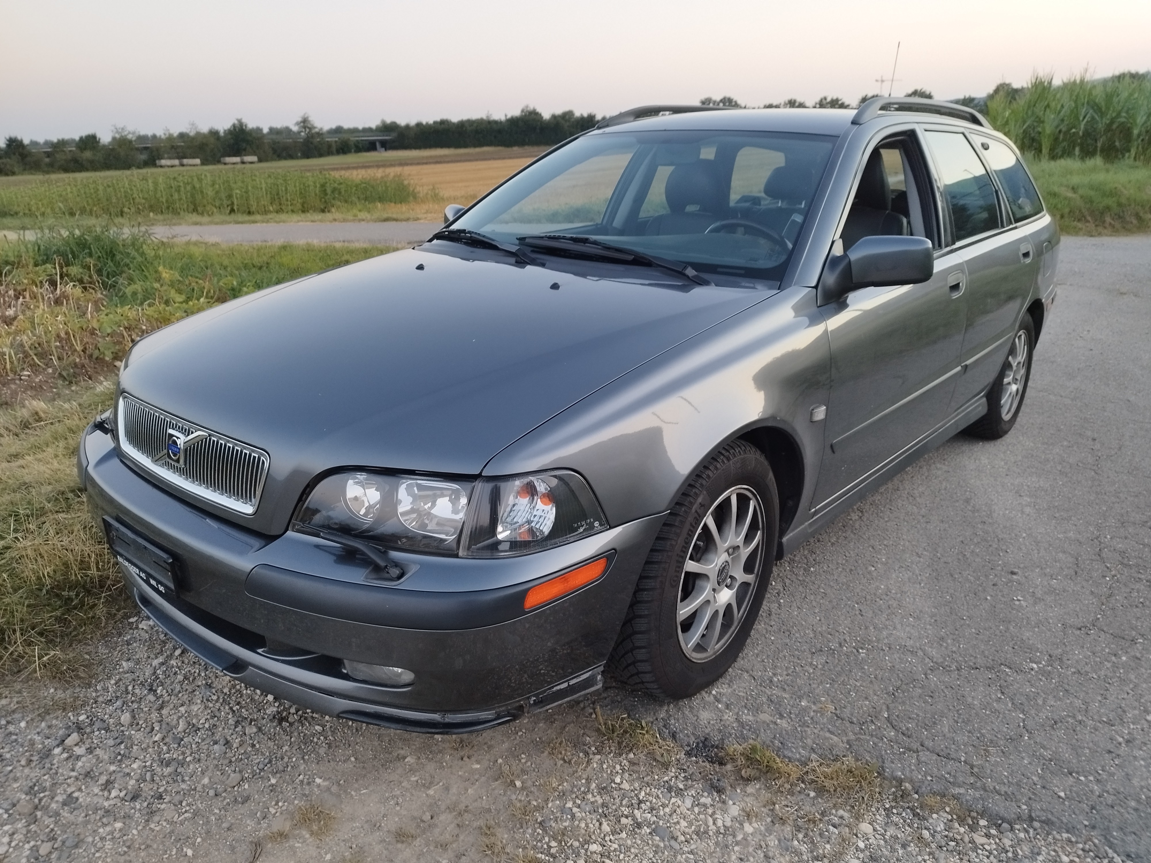 VOLVO V40 2.0T