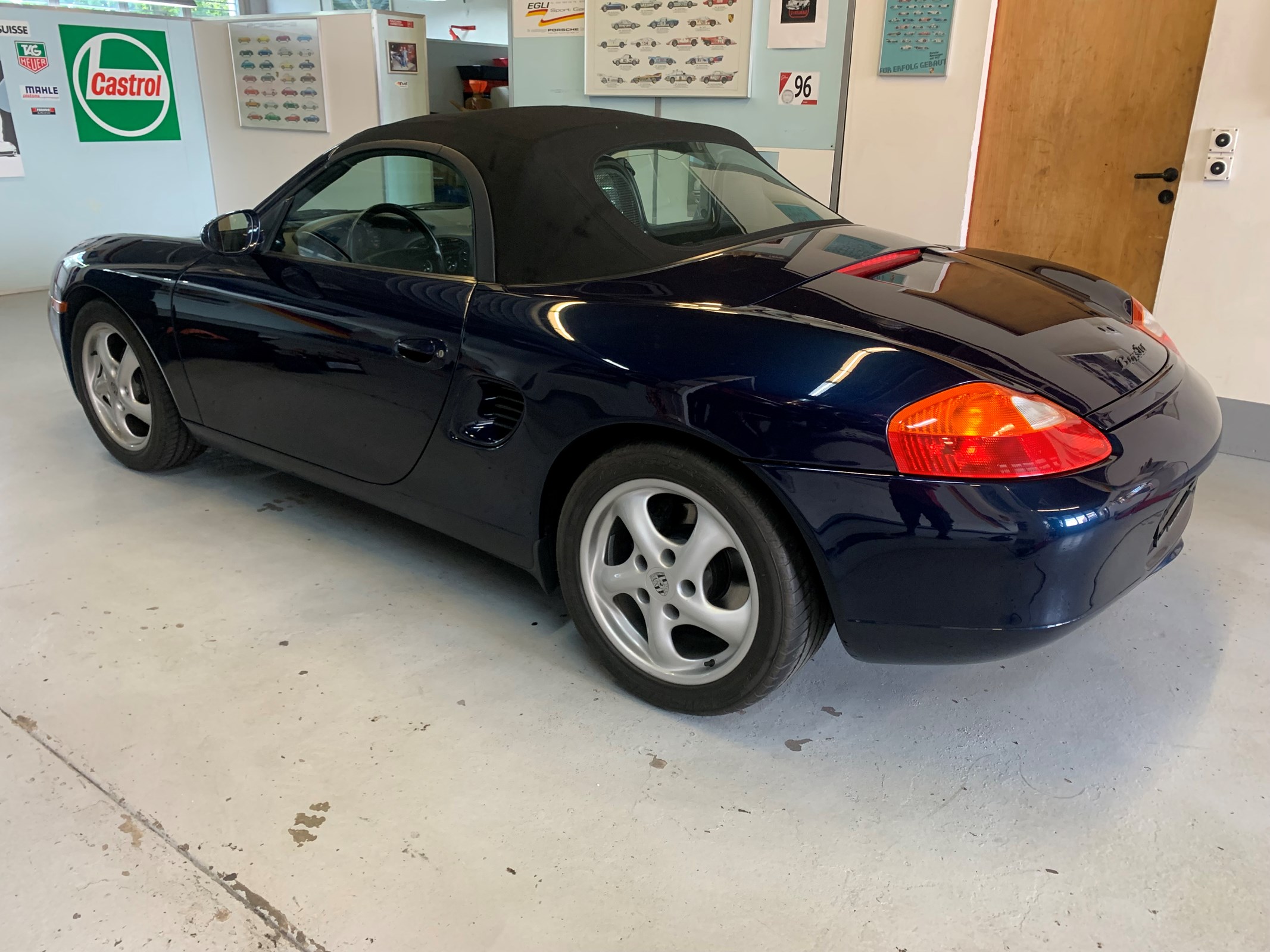 PORSCHE BOXSTER 2.5