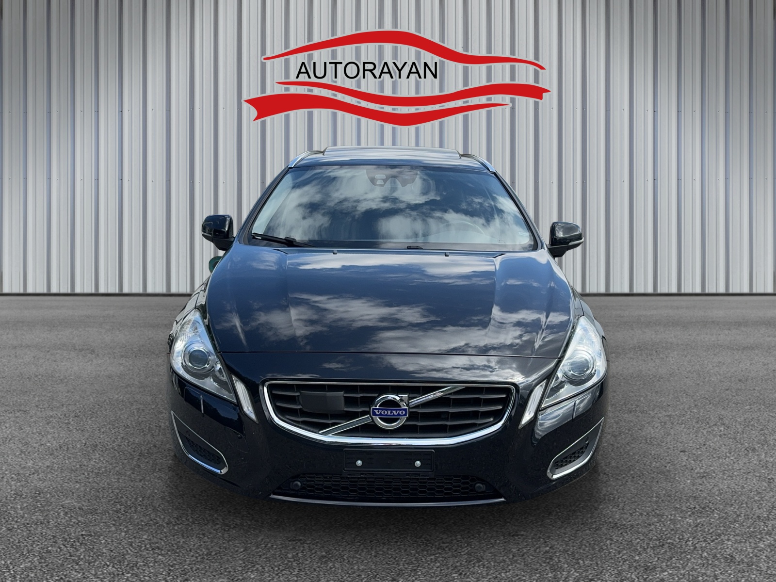 VOLVO V60 D5 AWD Summum Geartronic