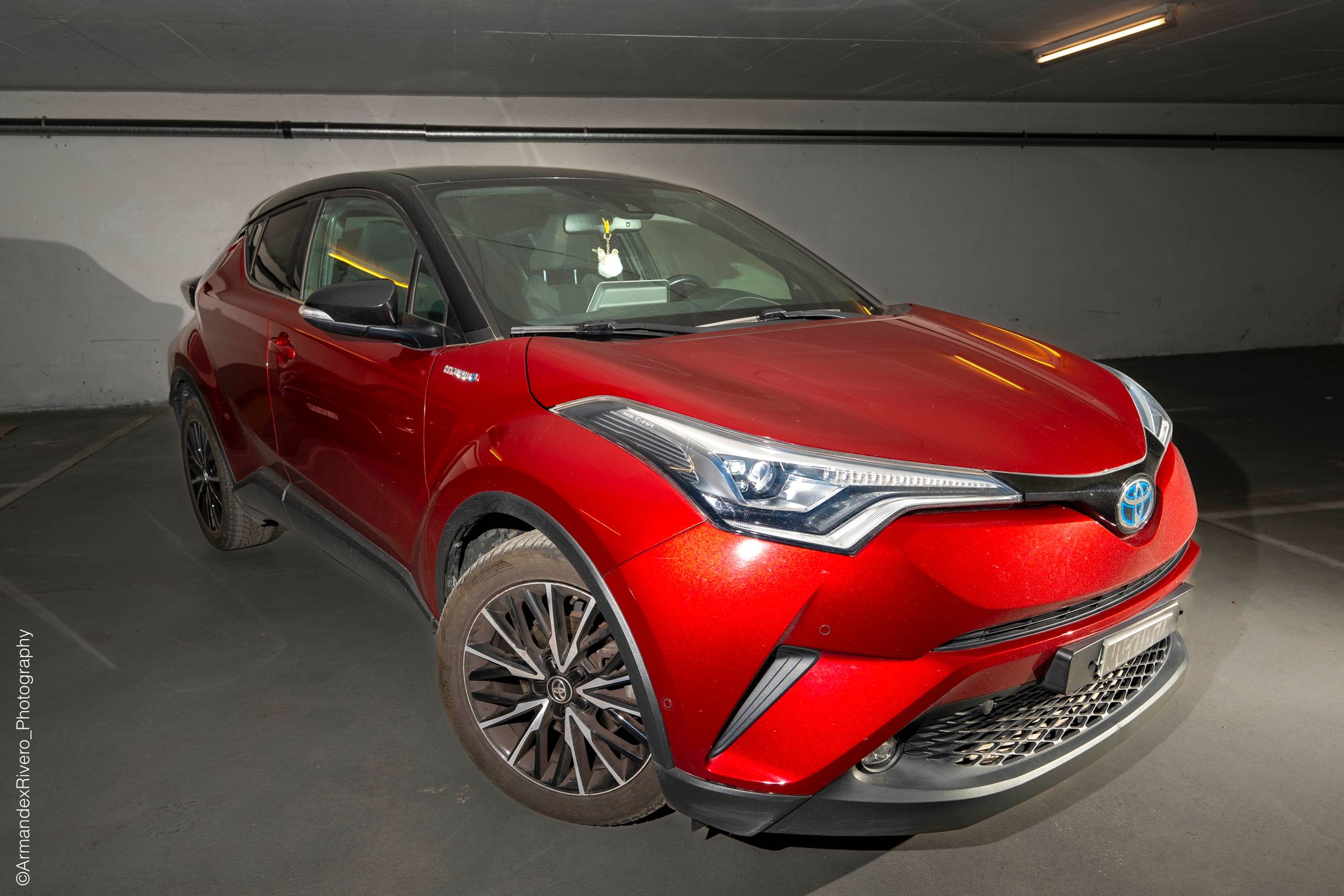 TOYOTA C-HR 1.8 HSD Trend CVT