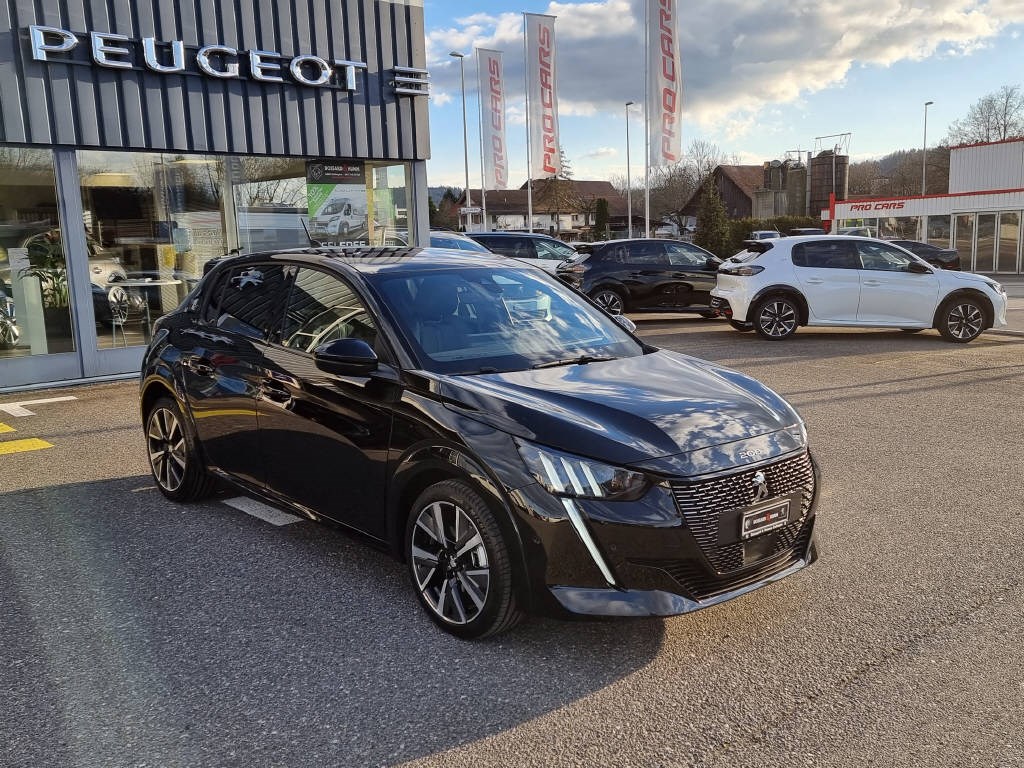 PEUGEOT 208 1.2 PureTech 130 GT