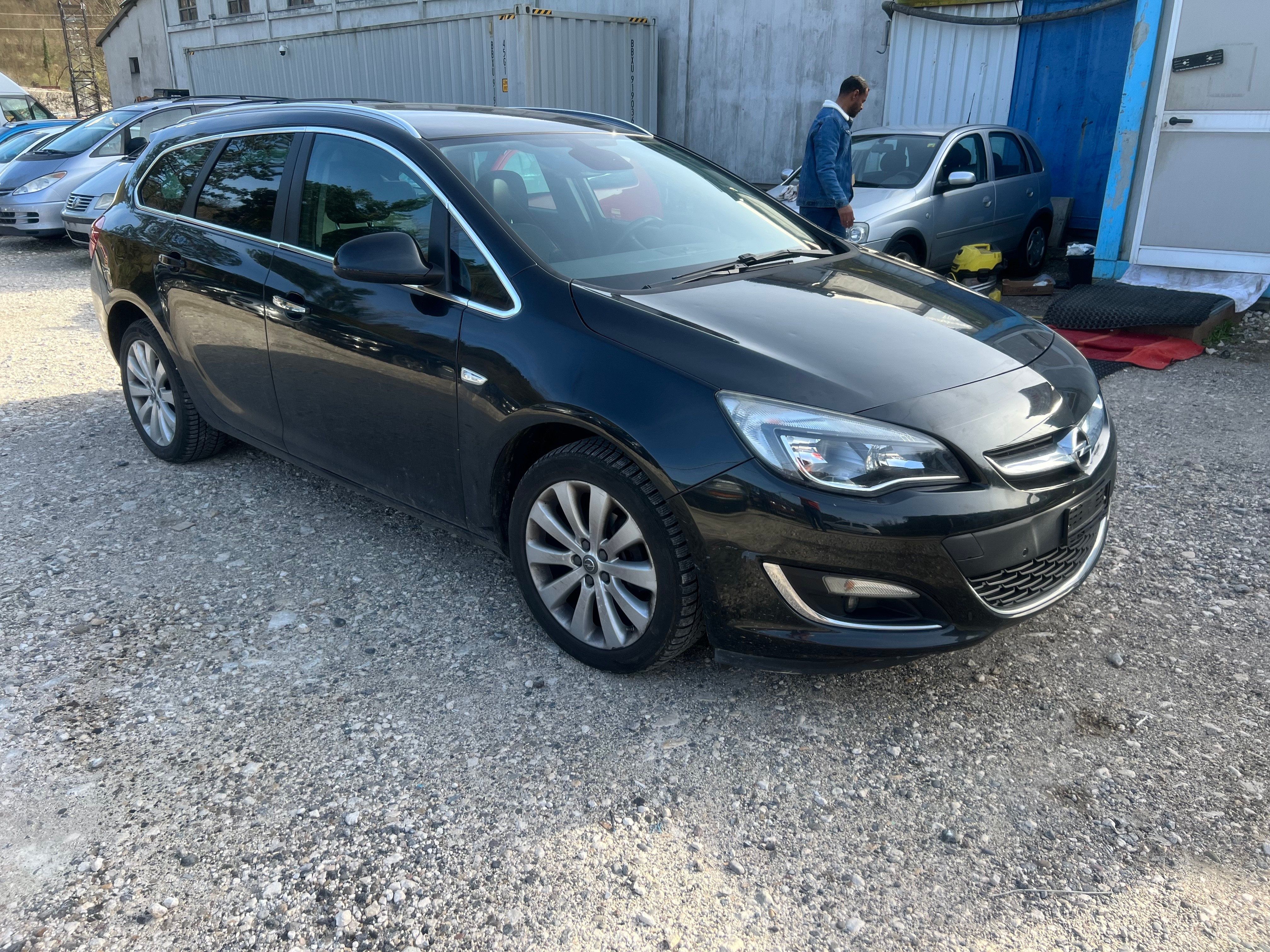 OPEL Astra SportsTourer 1.4i 16V Turbo Sport