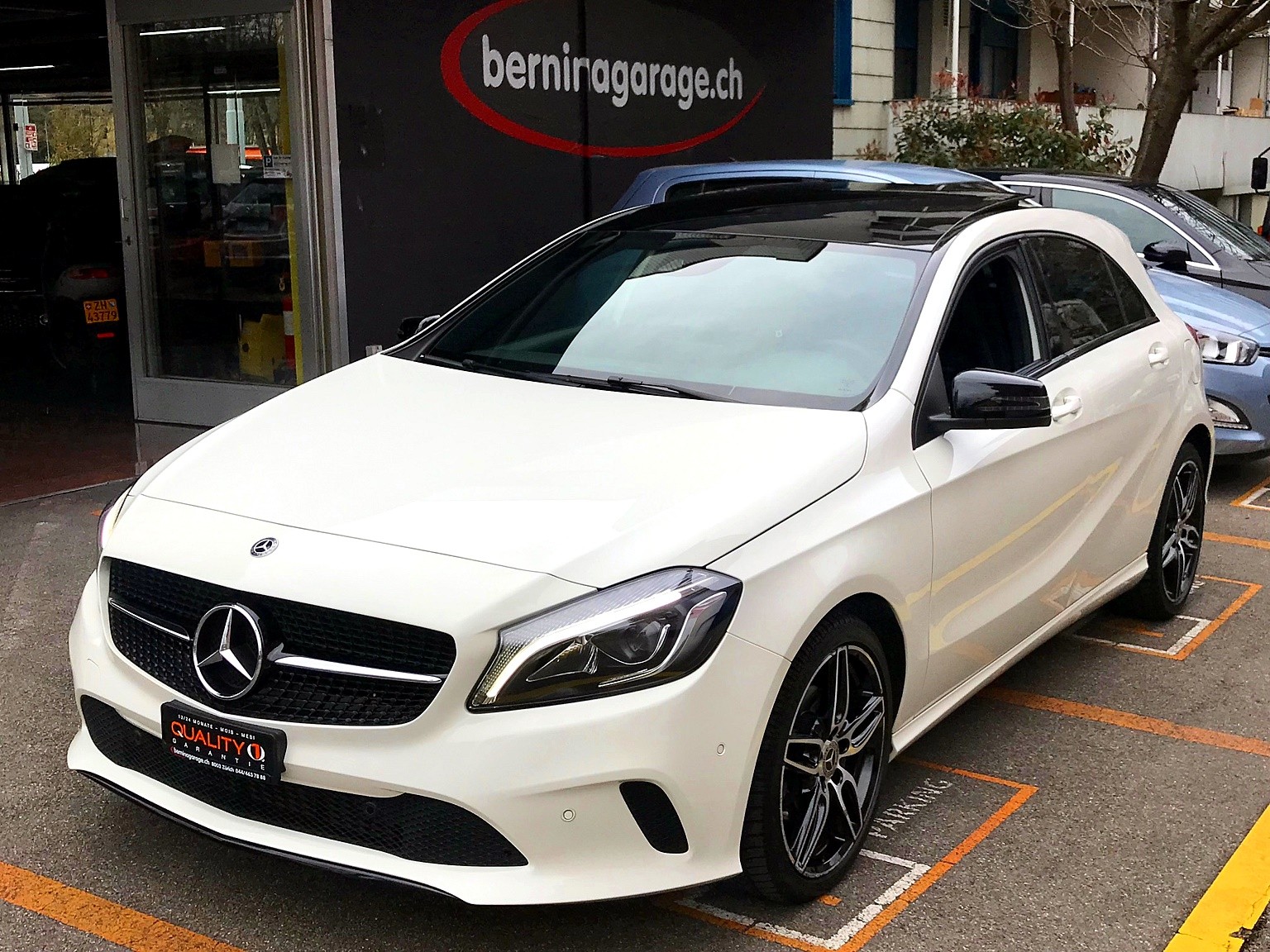 MERCEDES-BENZ A 180 Night Star 7G-DCT