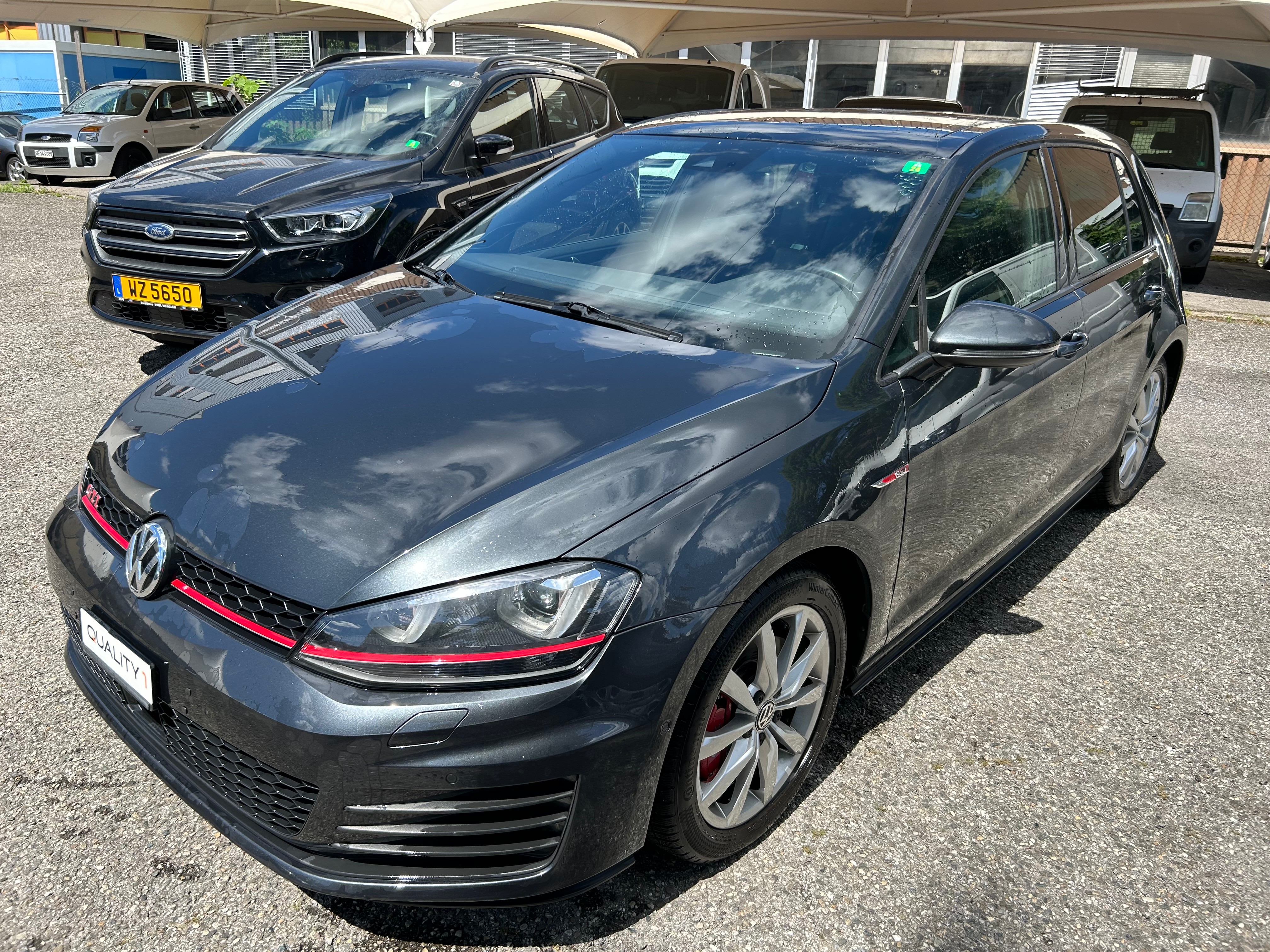 VW Golf 2.0 TSI GTI Performance DSG