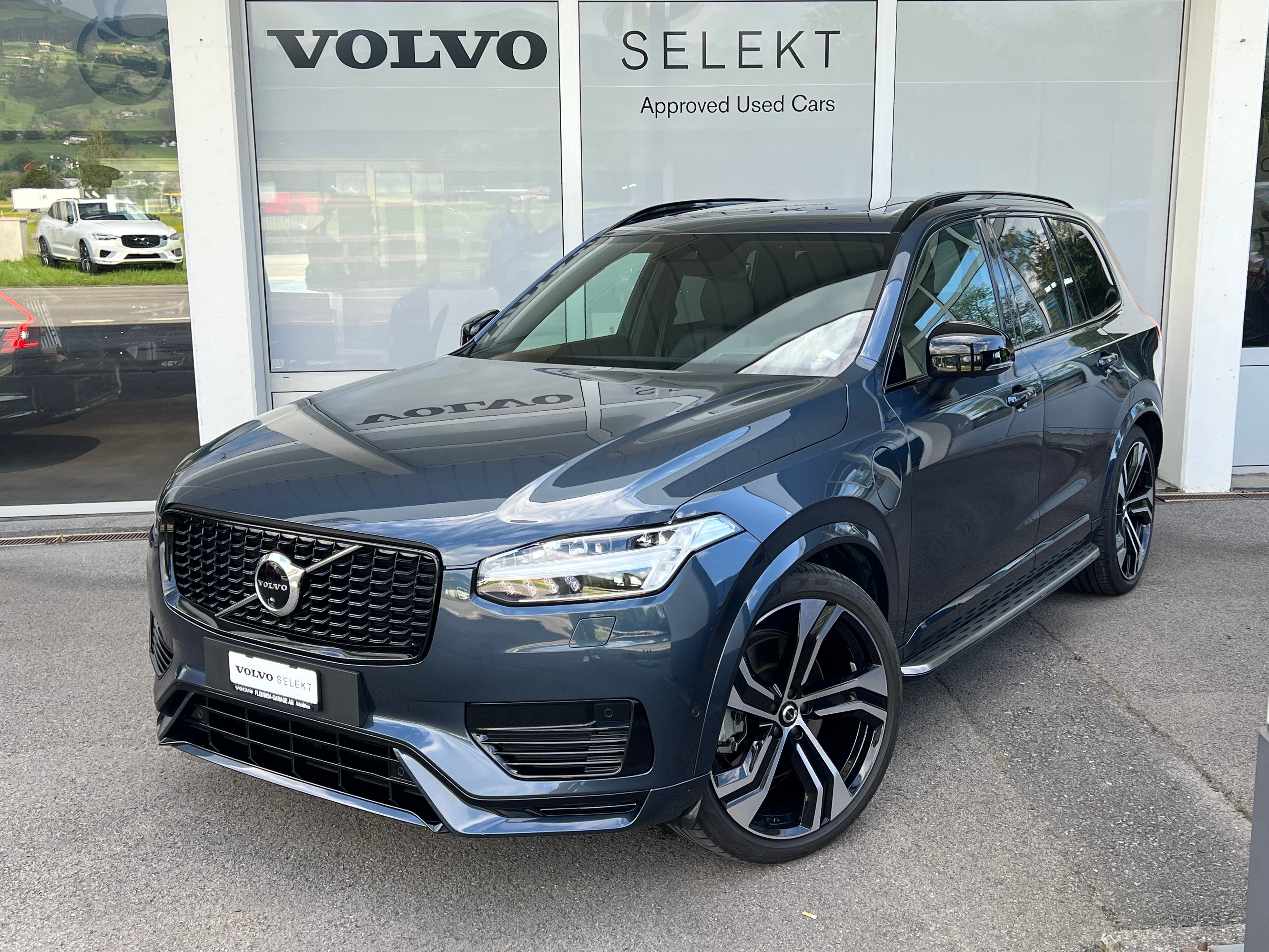 VOLVO XC90 T8 eAWD R-Design