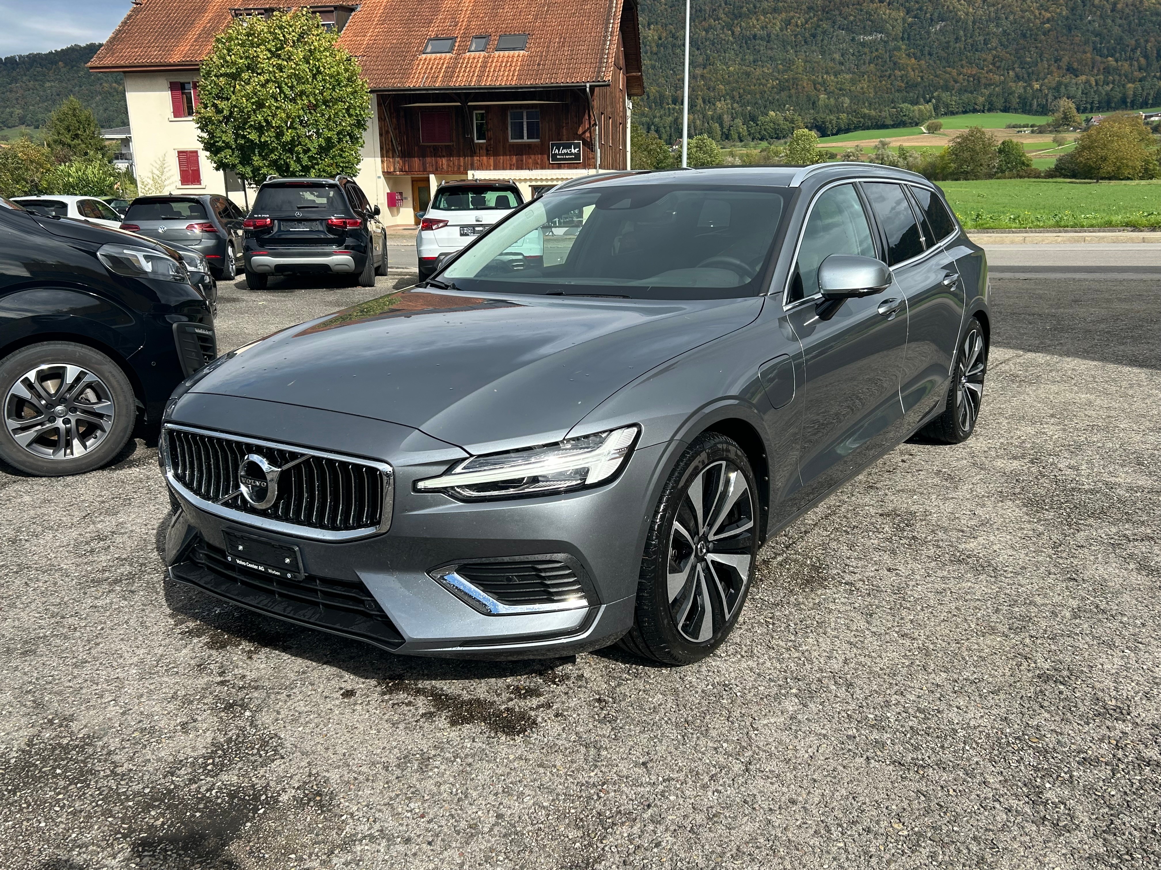 VOLVO V60 T6 eAWD Twin Engine Inscription Expression Geartronic