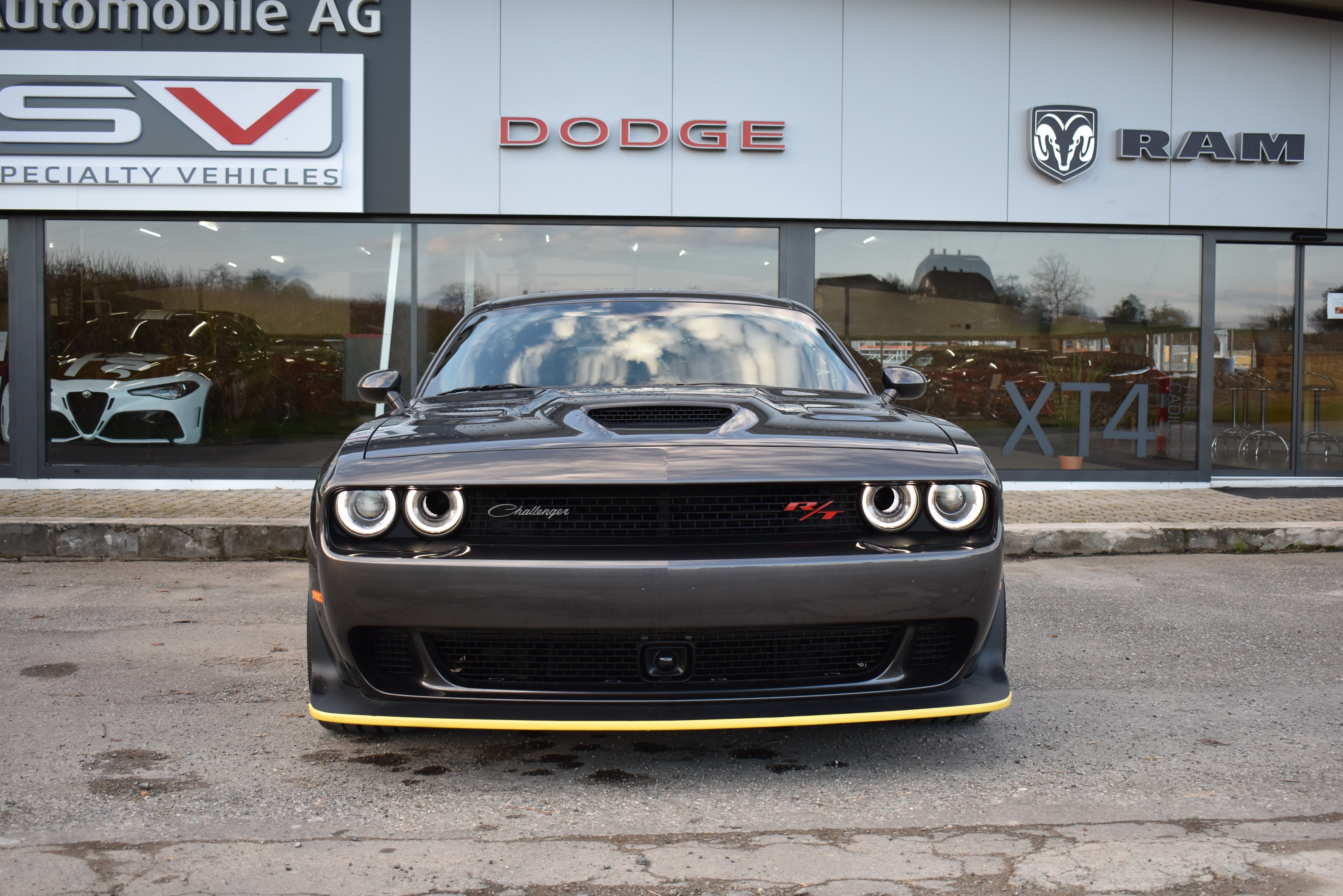 DODGE Challenger R/T Scat Pack Widebody Granite Crystal