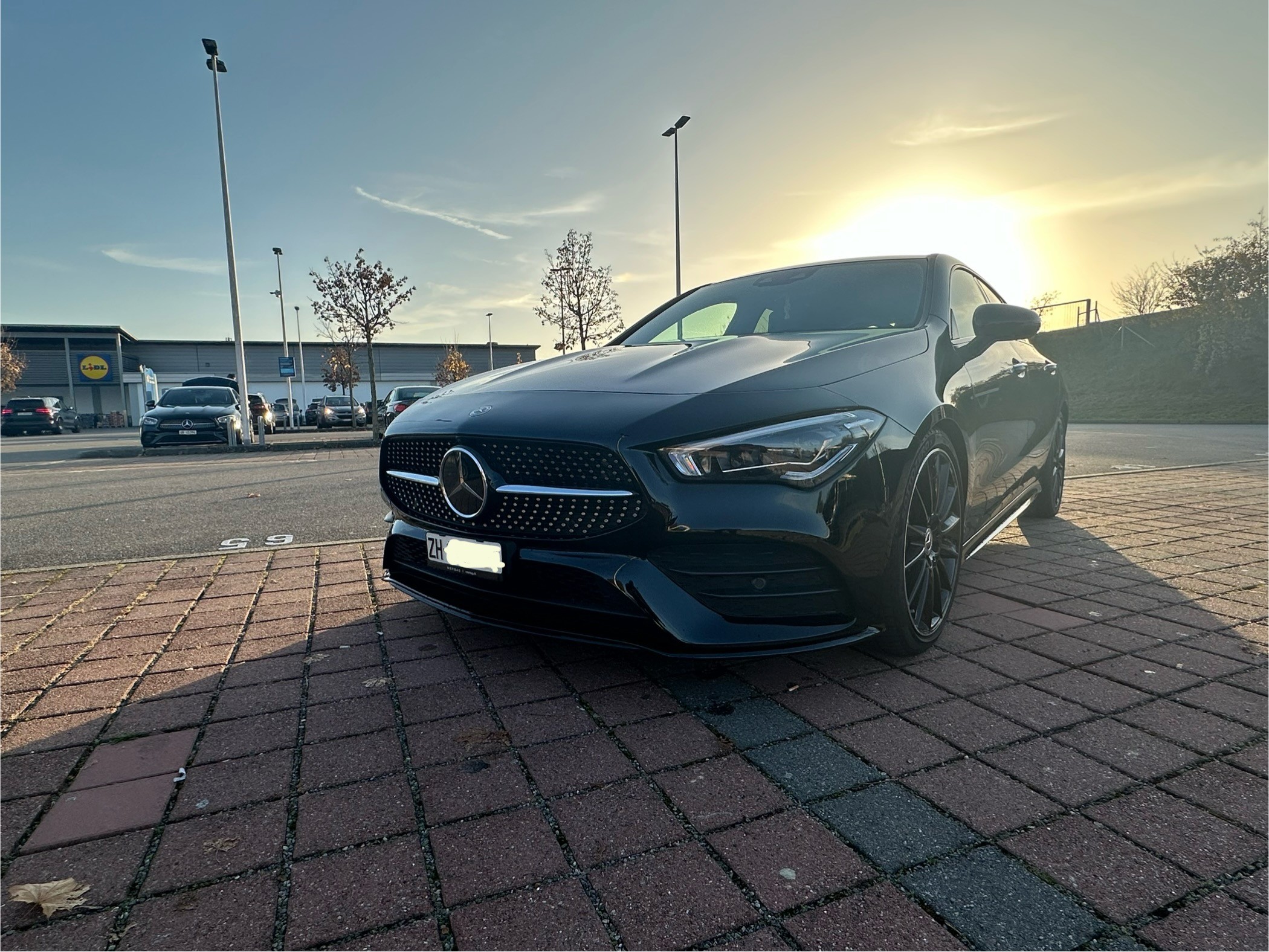 MERCEDES-BENZ CLA Shooting Brake 200 AMG Line 7G-DCT