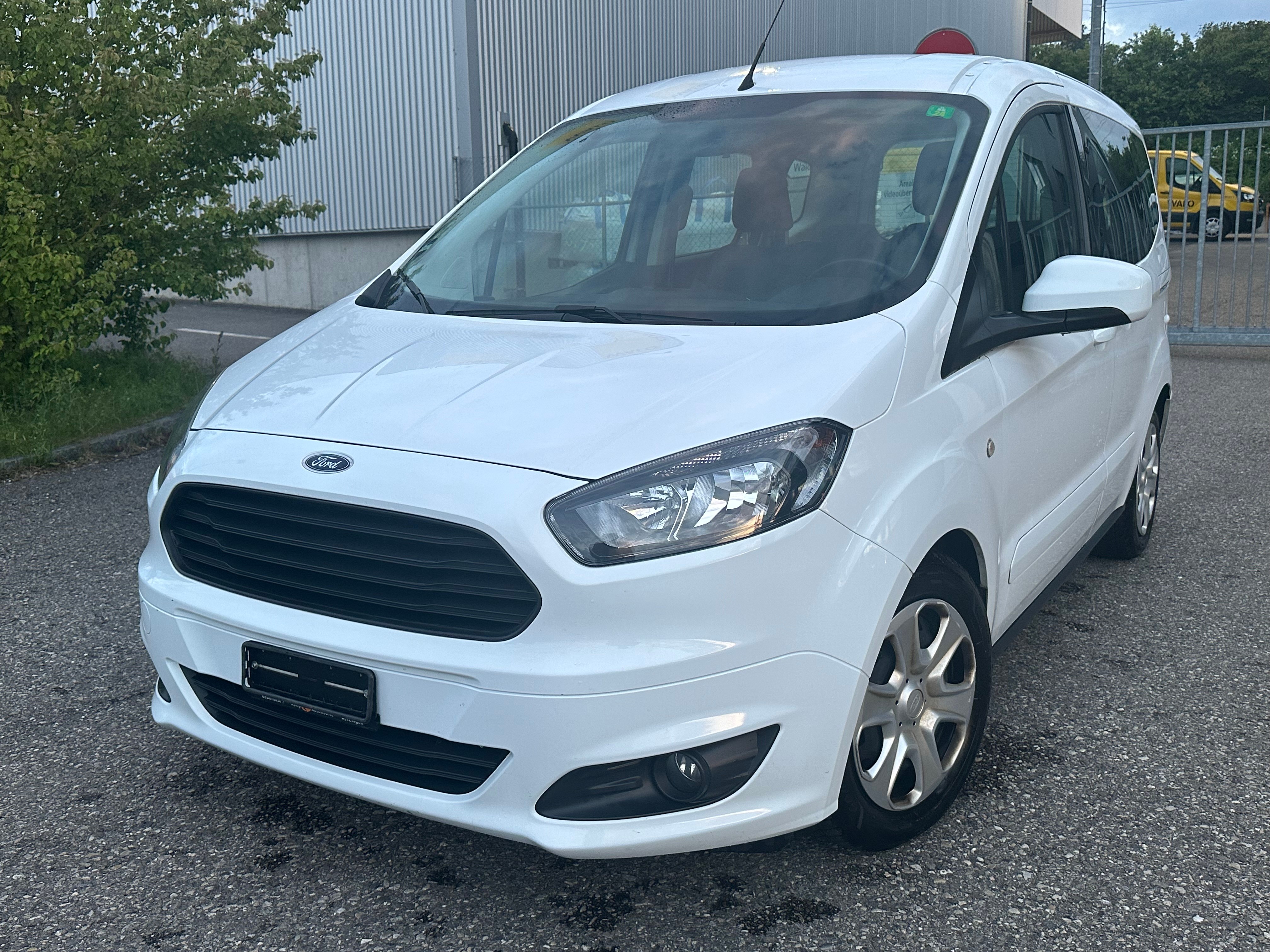 FORD Tourneo Courier 1.5 TDCi Ambiente