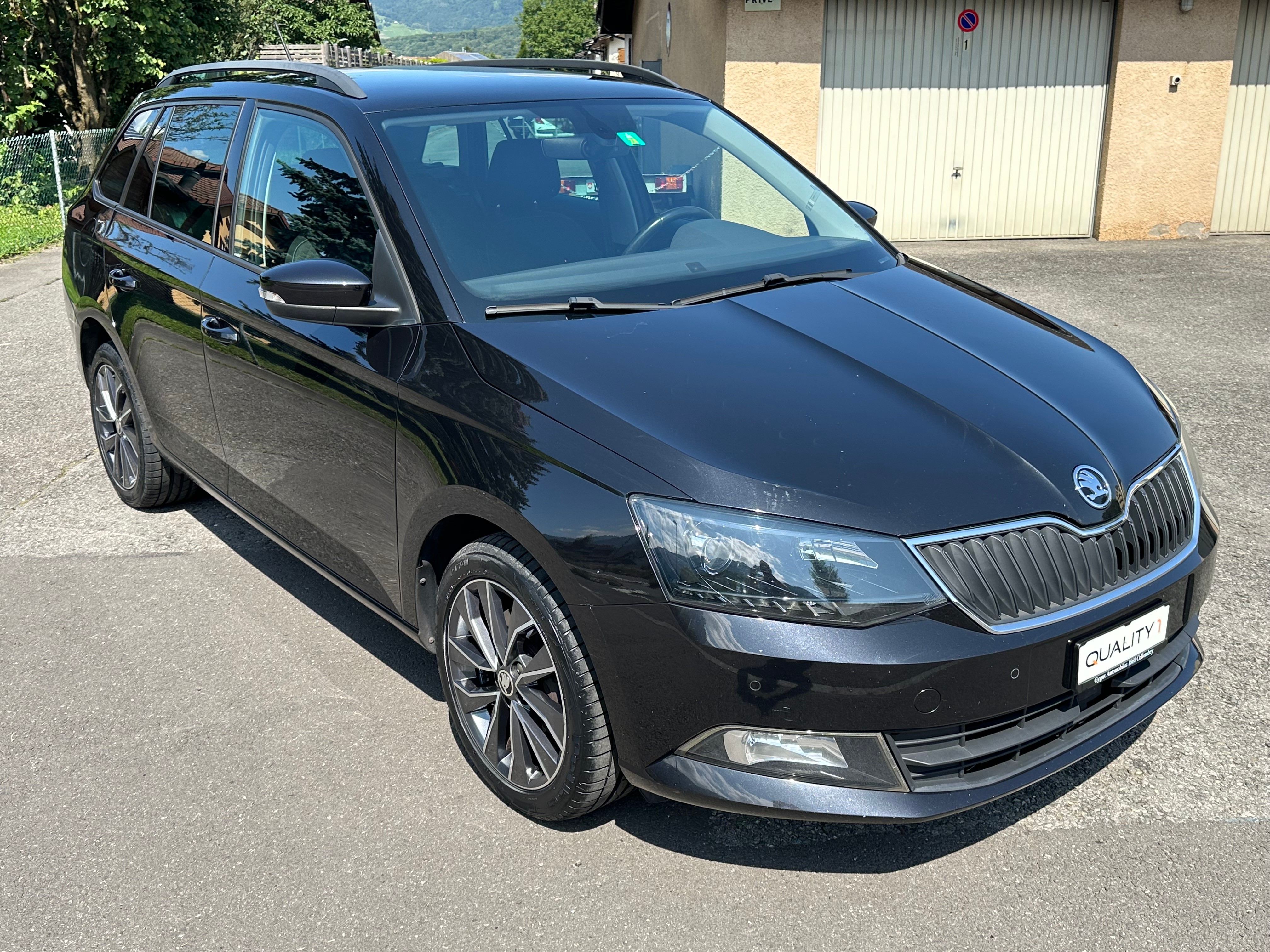 SKODA Fabia 1.2 TSI Ambition DSG