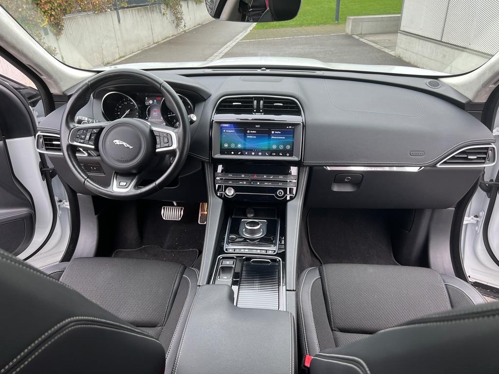 JAGUAR F-Pace 2.0d R-Sport AWD Automatik