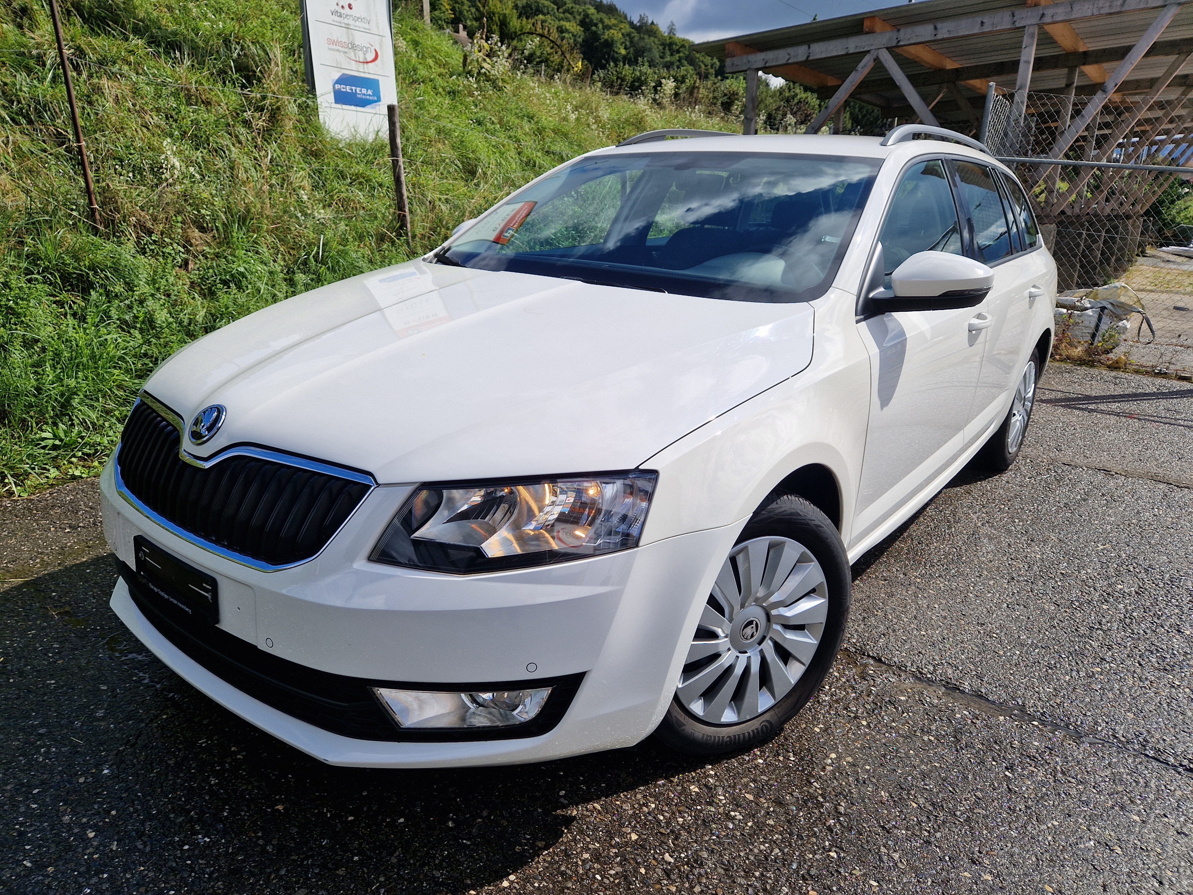 SKODA Octavia Combi 2.0 TDI Ambition DSG