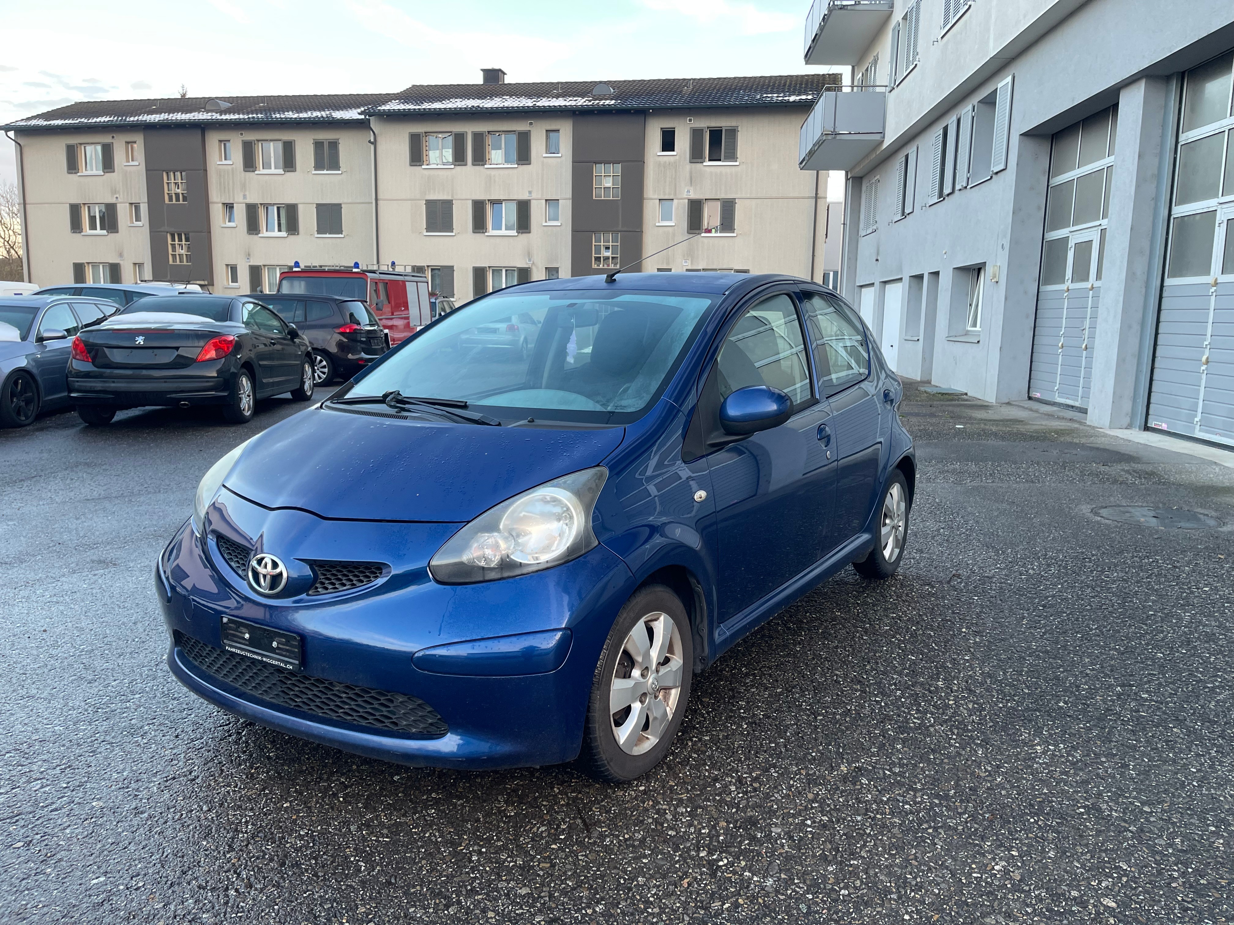 TOYOTA Aygo 1.0 Linea Terra