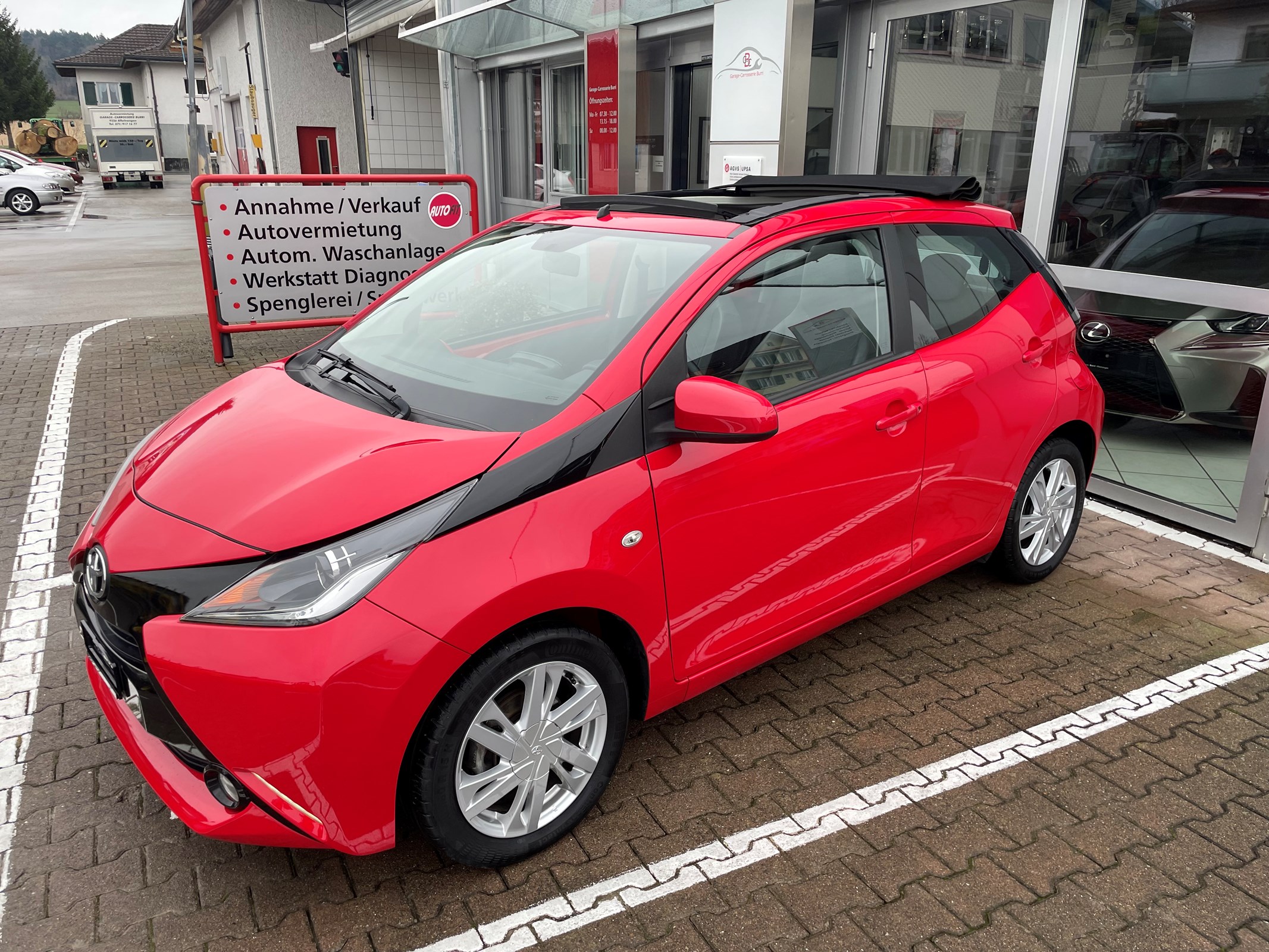 TOYOTA Aygo 1.0 VVT-i x-wave