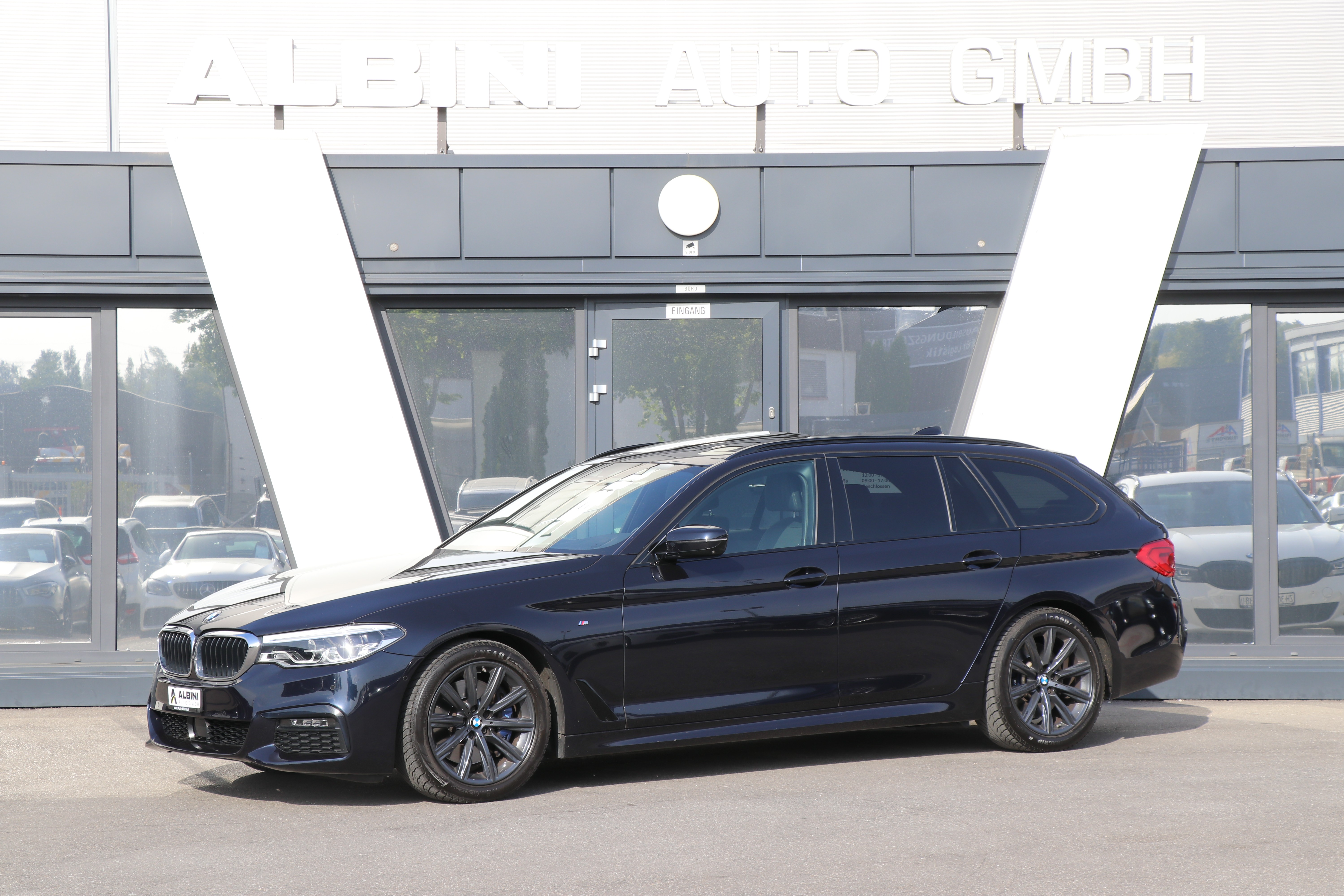 BMW 530d xDrive Touring M-Sport Steptronic