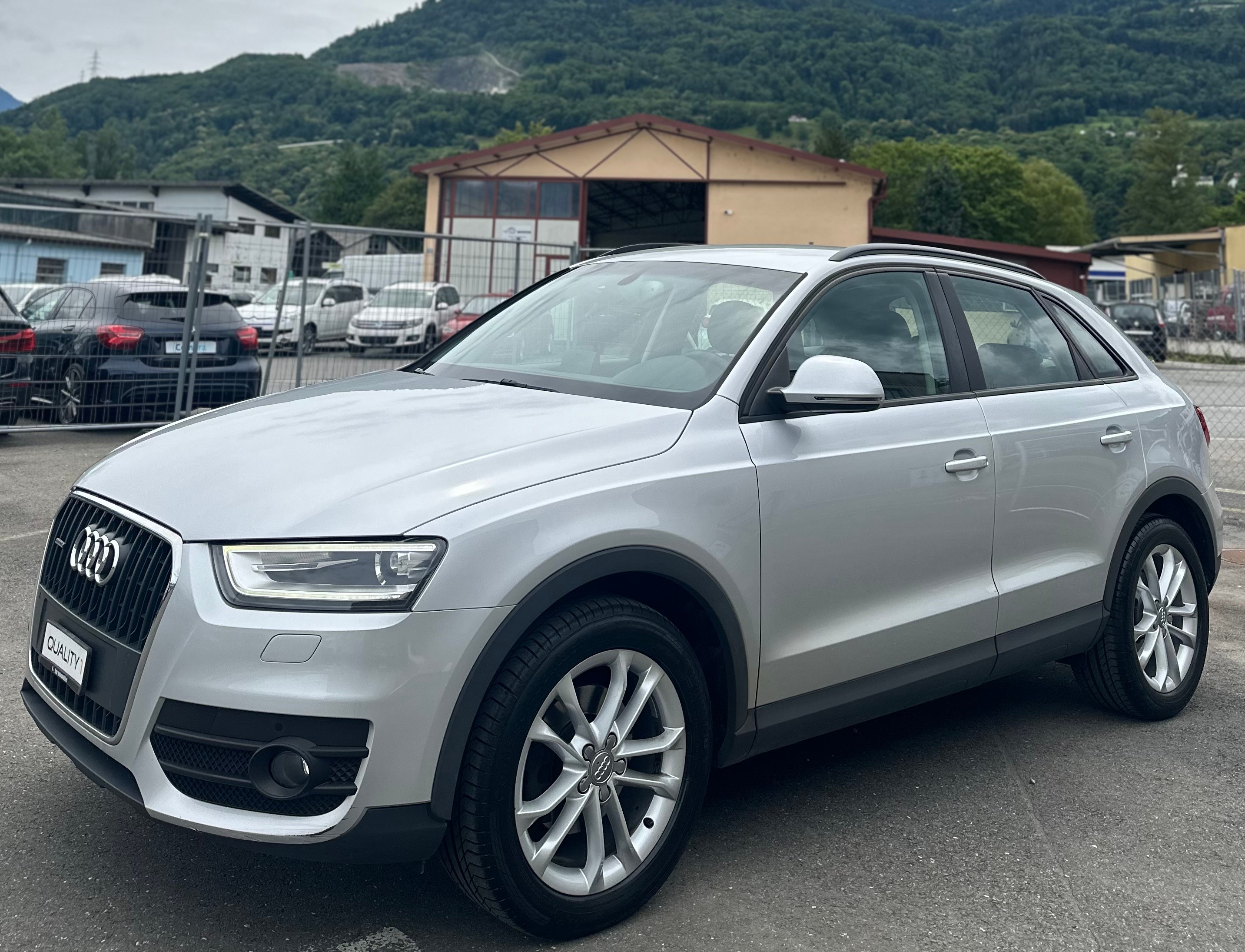 AUDI Q3 2.0 TFSI quattro S-tronic