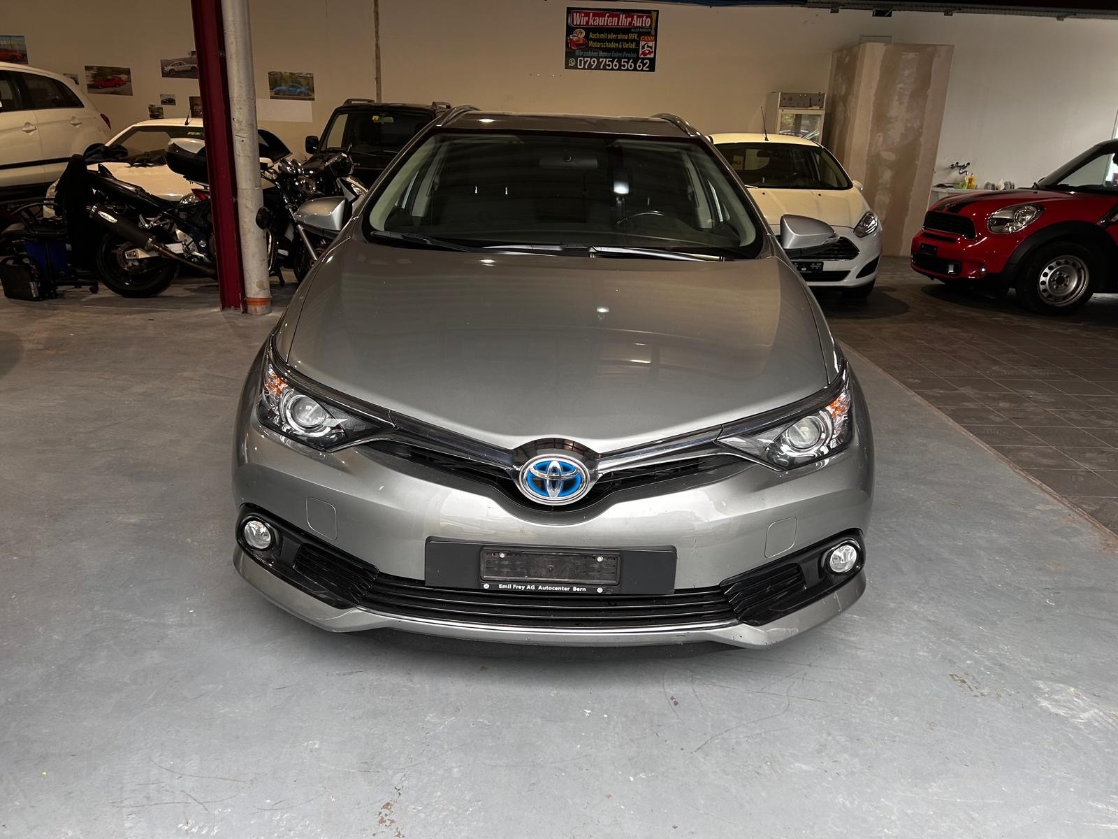 TOYOTA Auris Touring Sports 1.8 HSD Luna e-CVT