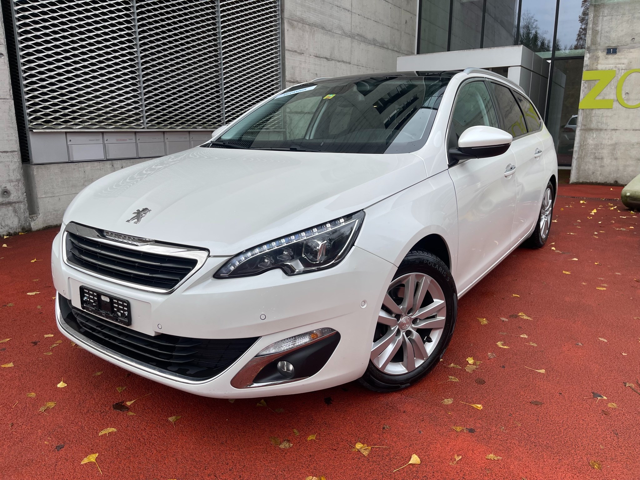 PEUGEOT 308 SW 1.2 THP Allure