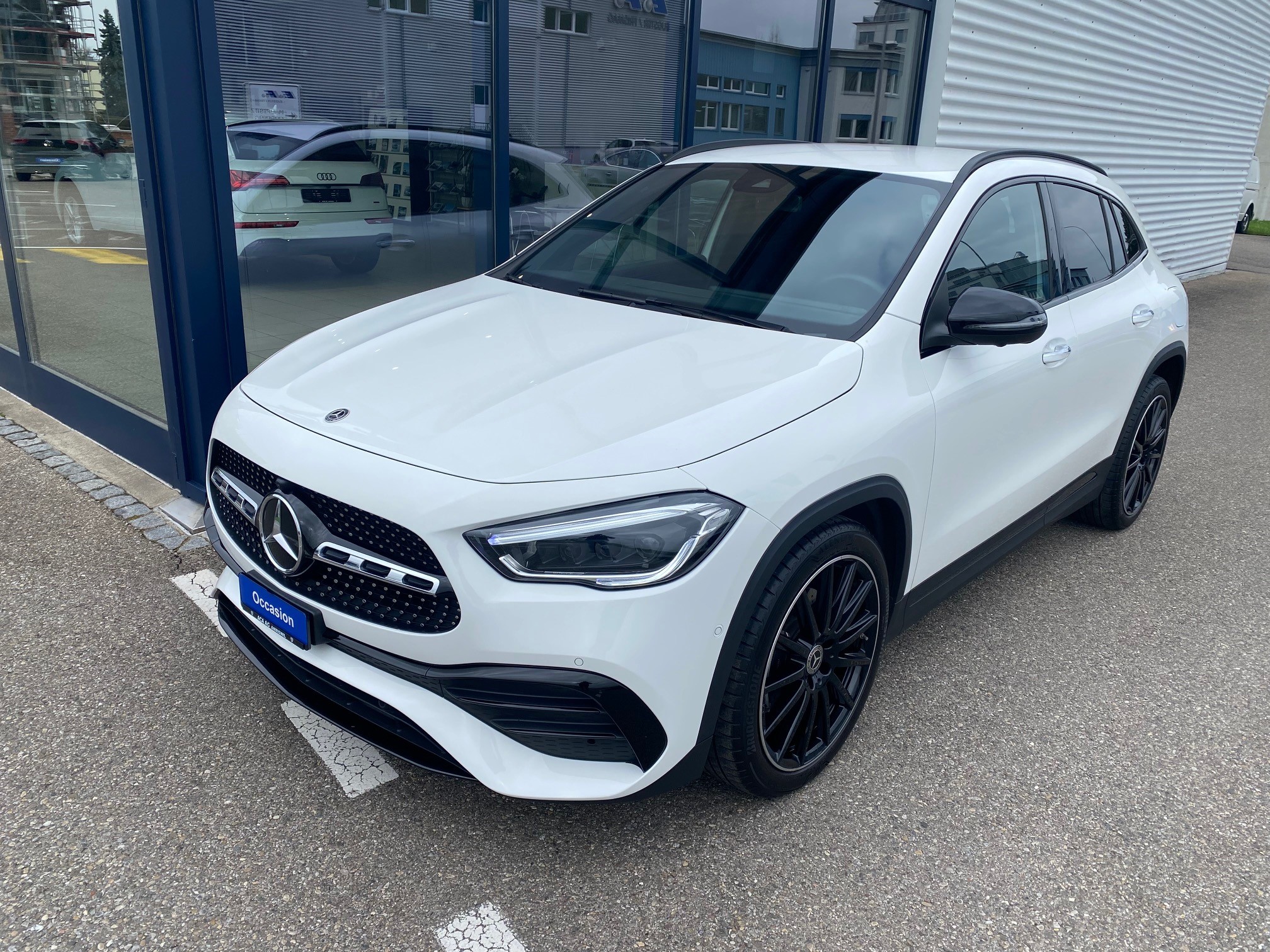 MERCEDES-BENZ GLA 220d AMG Line 8G-DCT