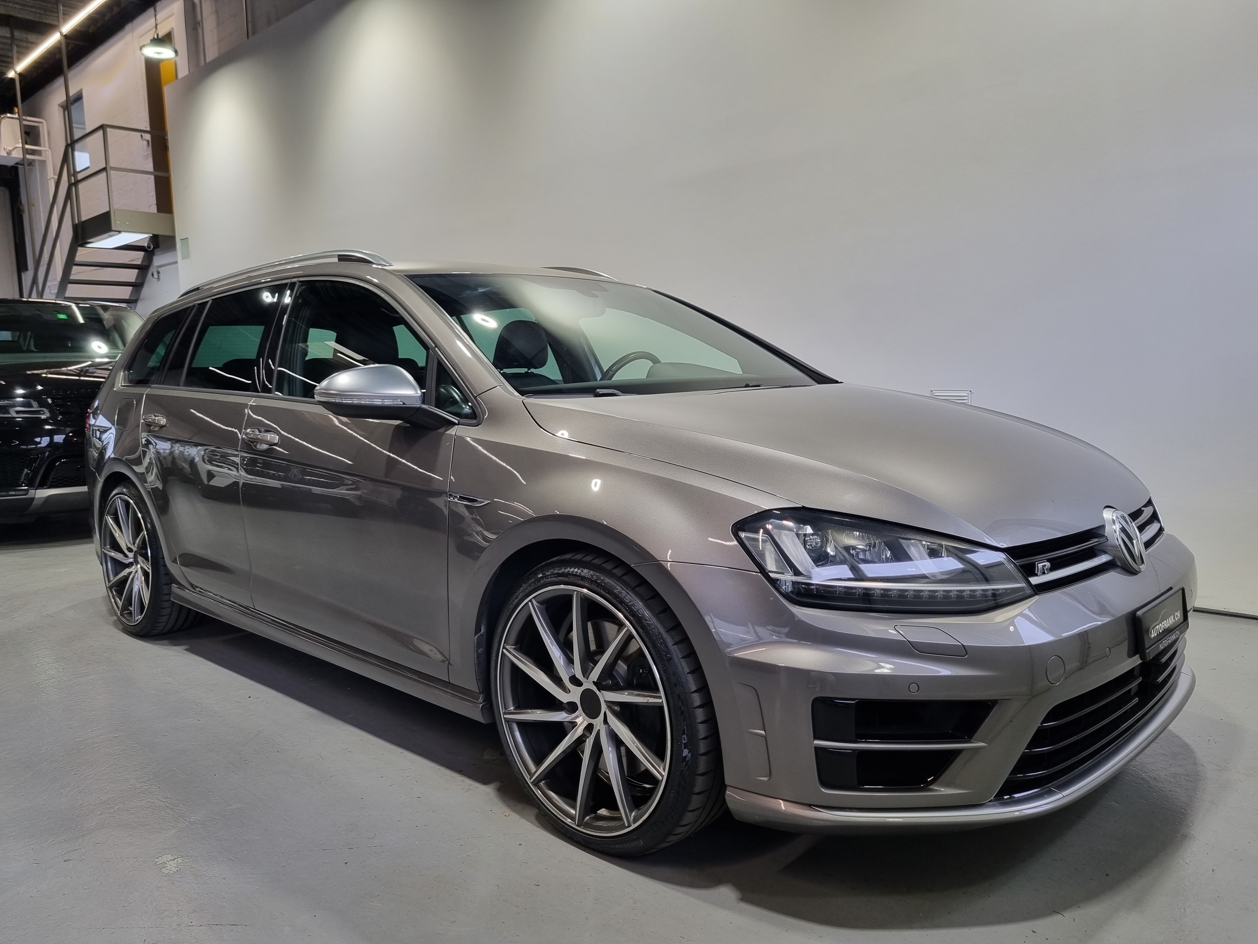 VW Golf VII Variant 2.0 TSI R DSG 4motion