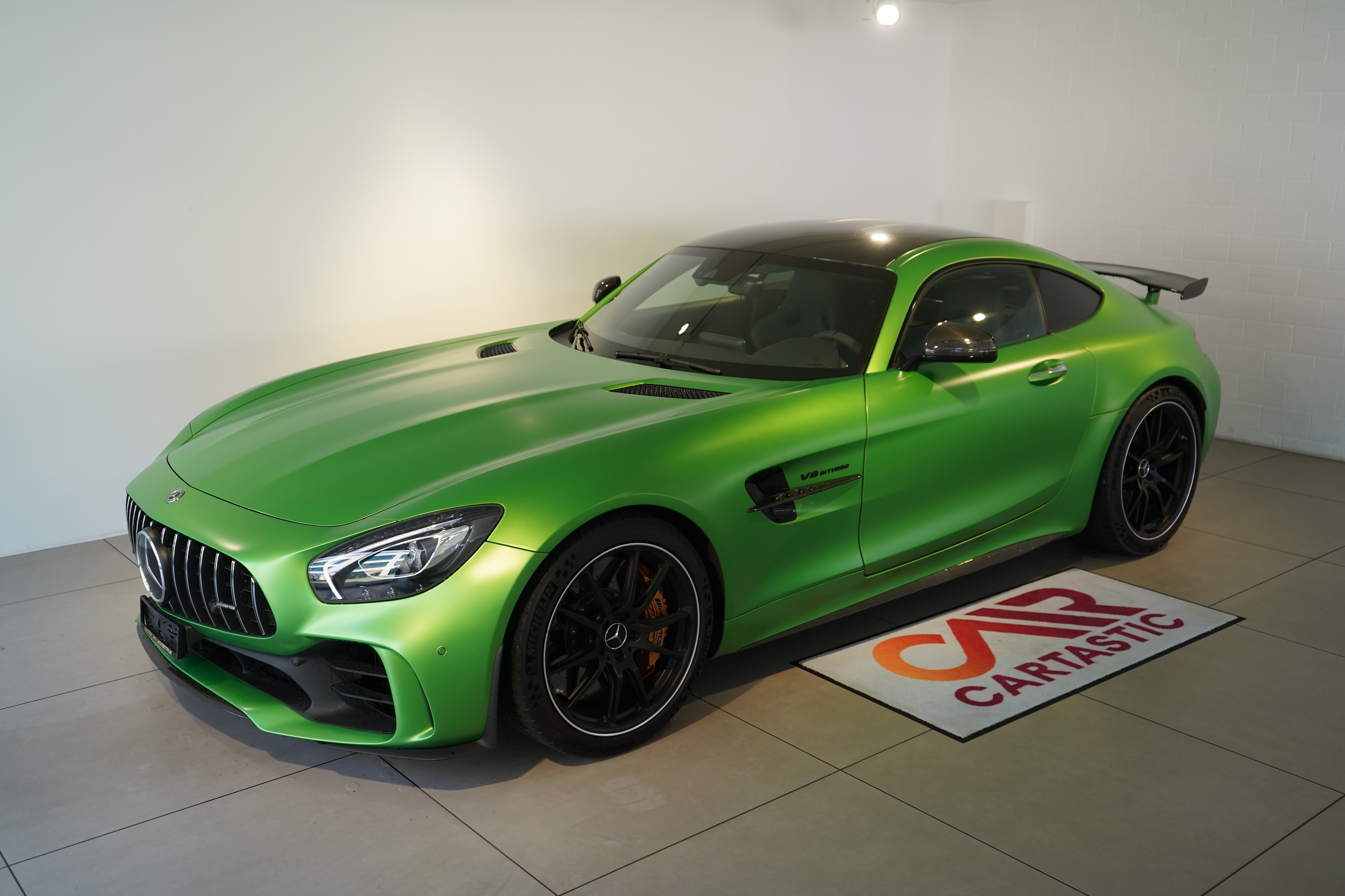 MERCEDES-BENZ AMG GT R