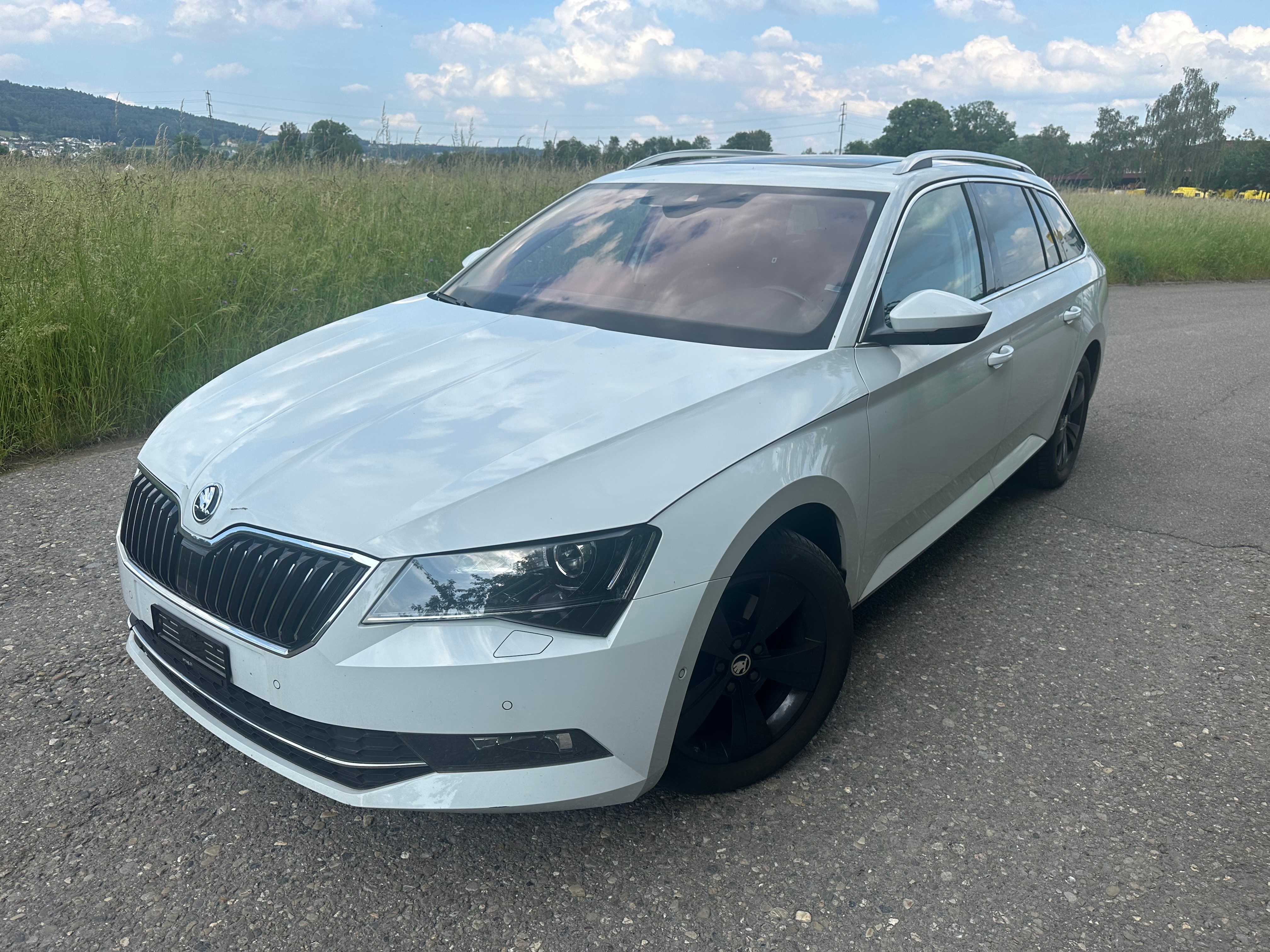 SKODA Superb Combi 2.0 TDi Ambition 4x4 DSG