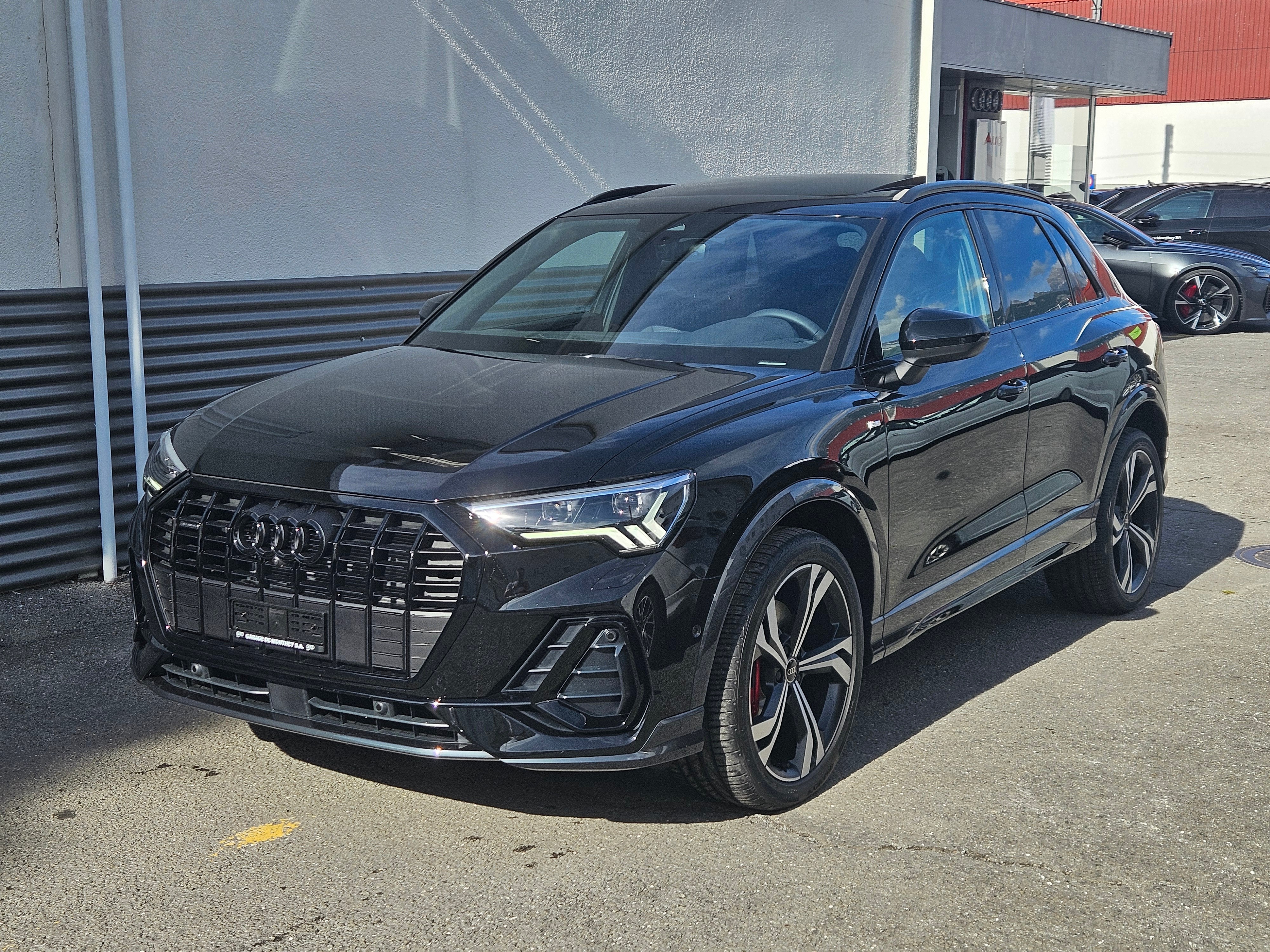 AUDI Q3 45 TFSI S line quattro S-tronic