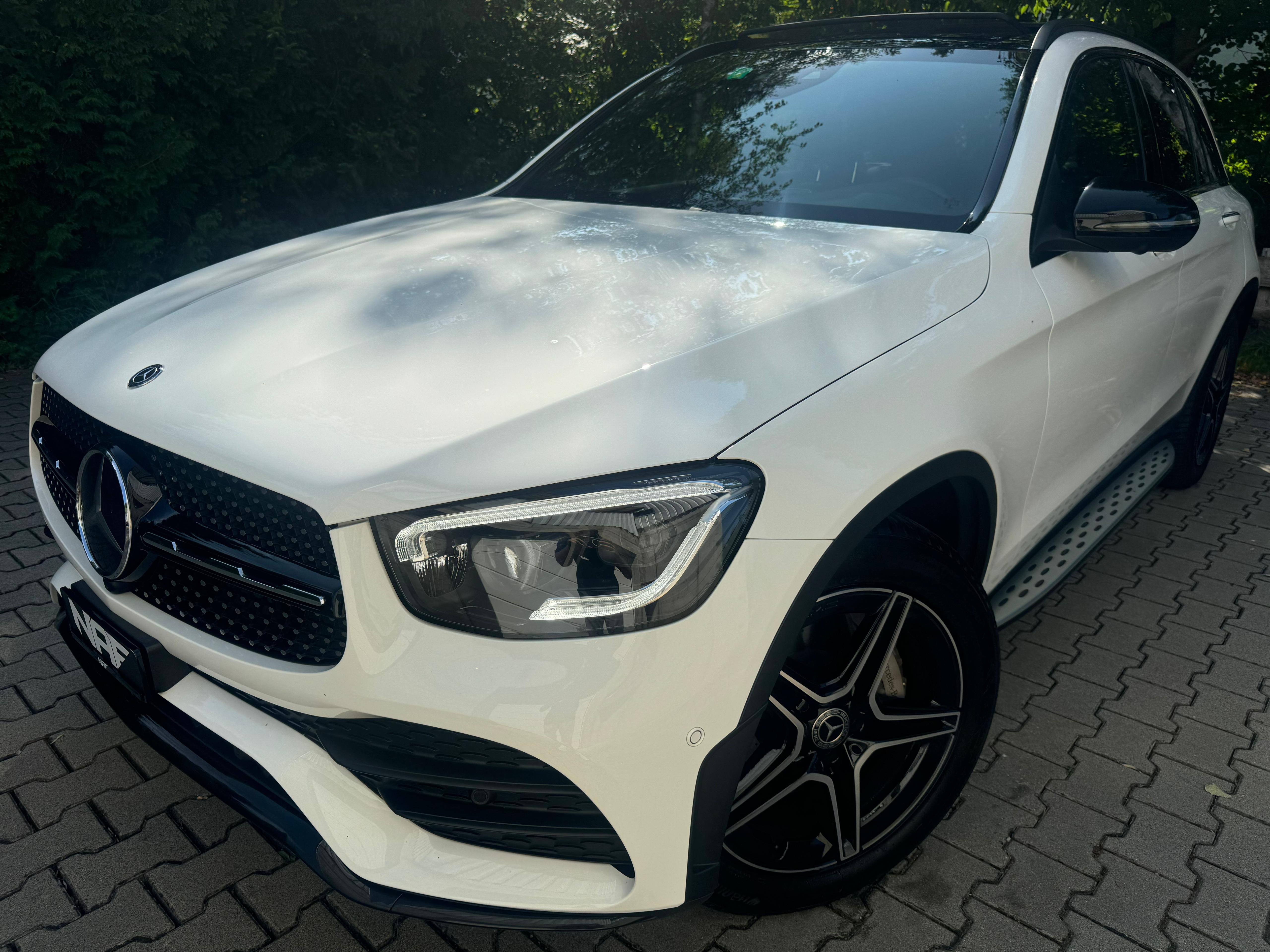 MERCEDES-BENZ GLC 220 d AMG Line 4Matic 9G-Tronic