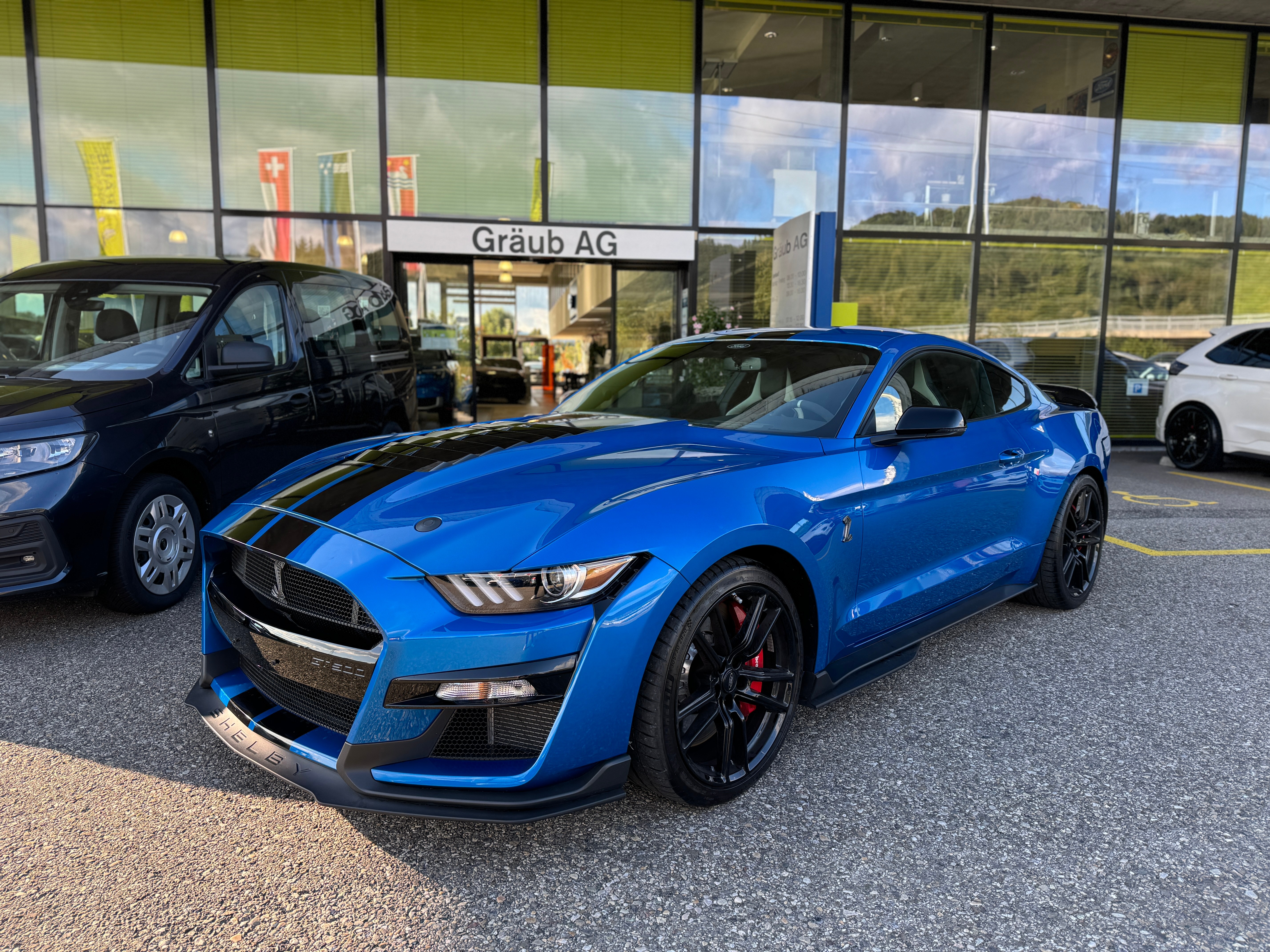 FORD Mustang SHELBY GT500 5.2l 776 PS PREDATOR Engine VELOCITY BLUE