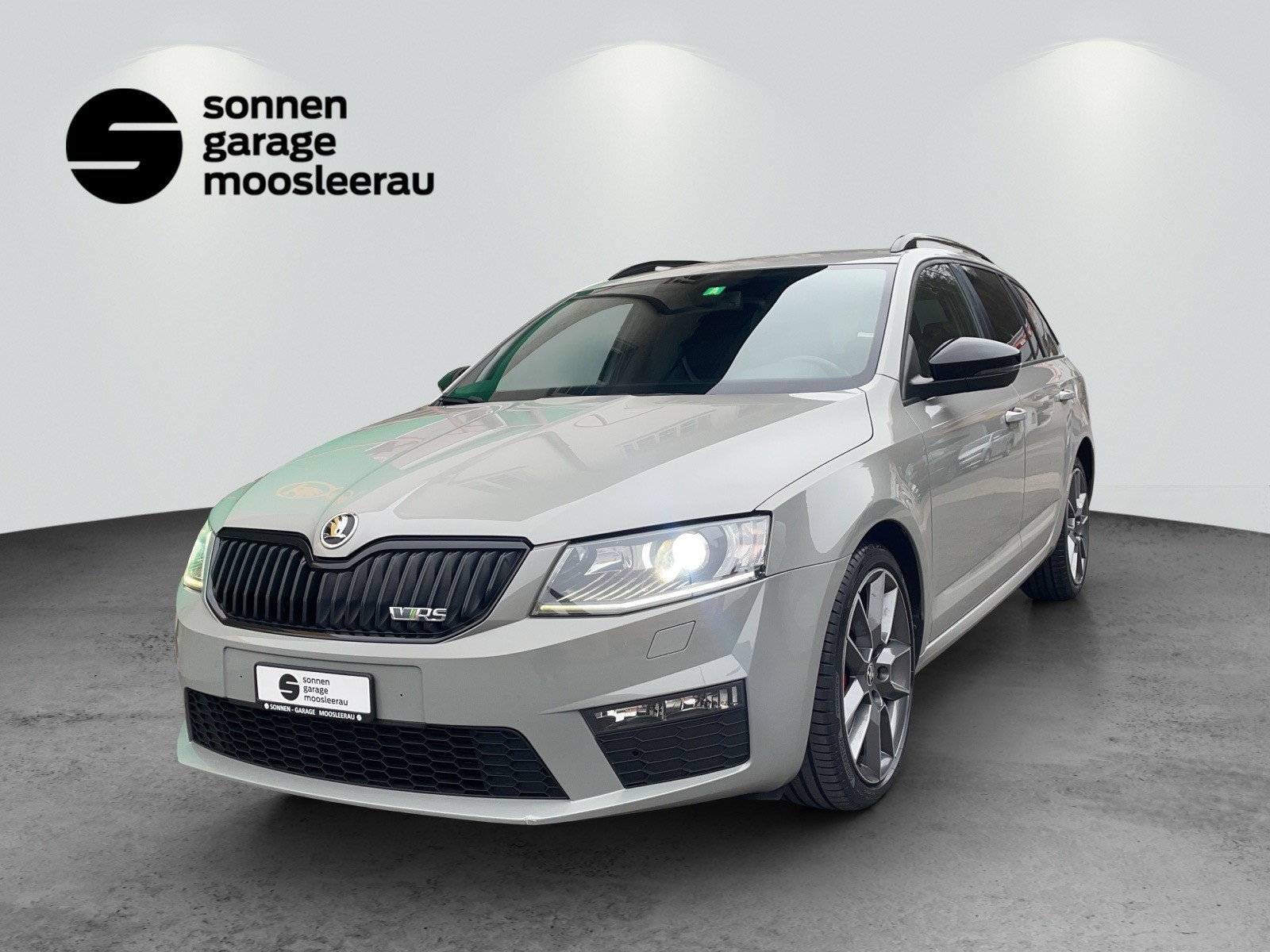 SKODA Octavia Combi 2.0 TSI RS DSG