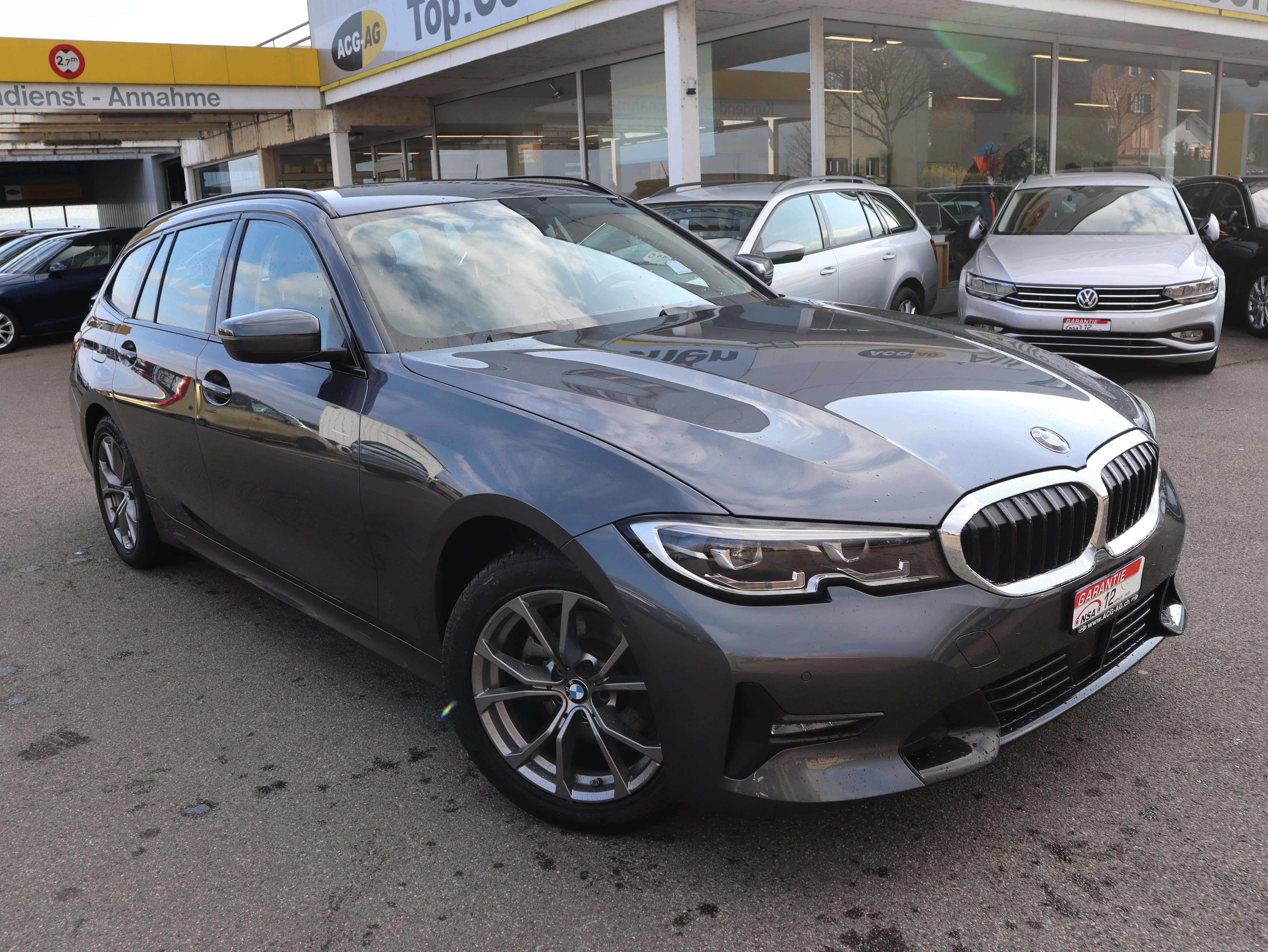 BMW 320d xDrive Touring Steptronic ** Neues Modell ** Teil-Leder ** Gr-Navi mit RF-Kamera ** Frisch ab MFK & Service **