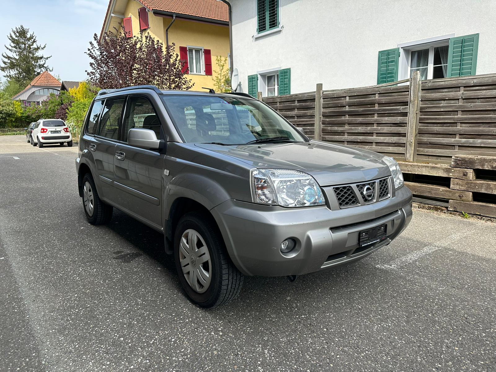 NISSAN X-Trail 2.5 16V Sport