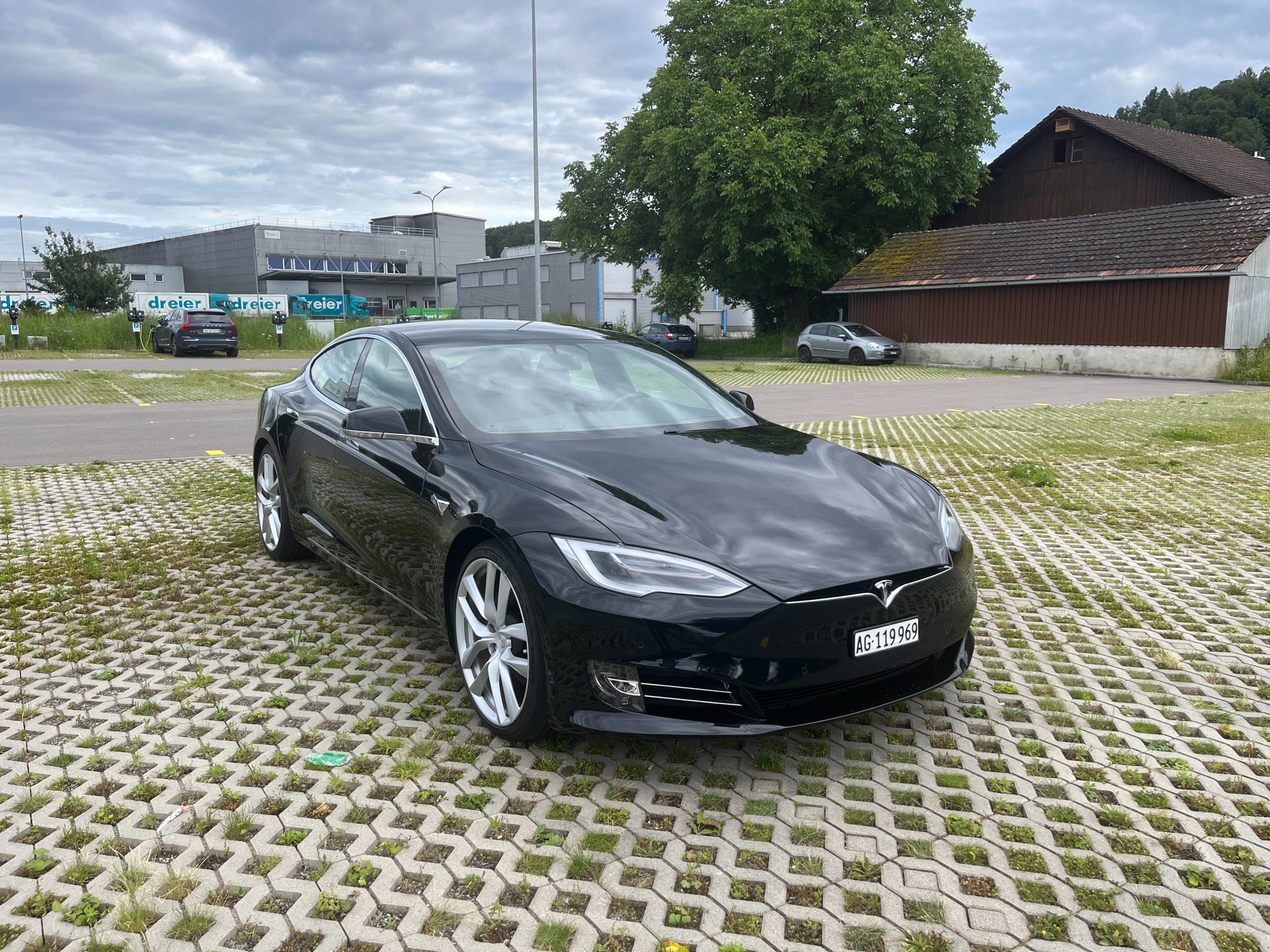 TESLA Model S 90 D