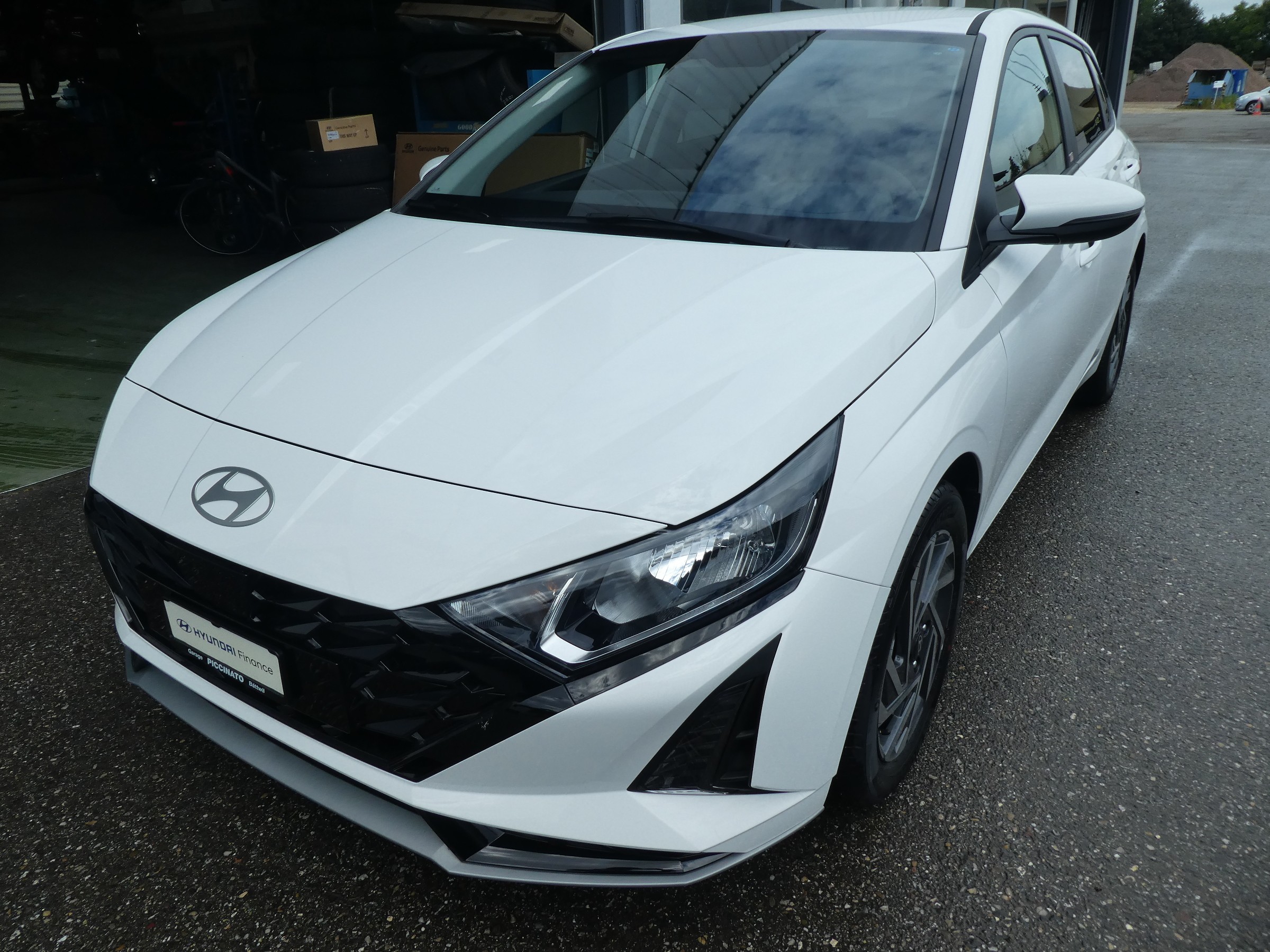 HYUNDAI i20 1.0 T-GDi Amplia DCT