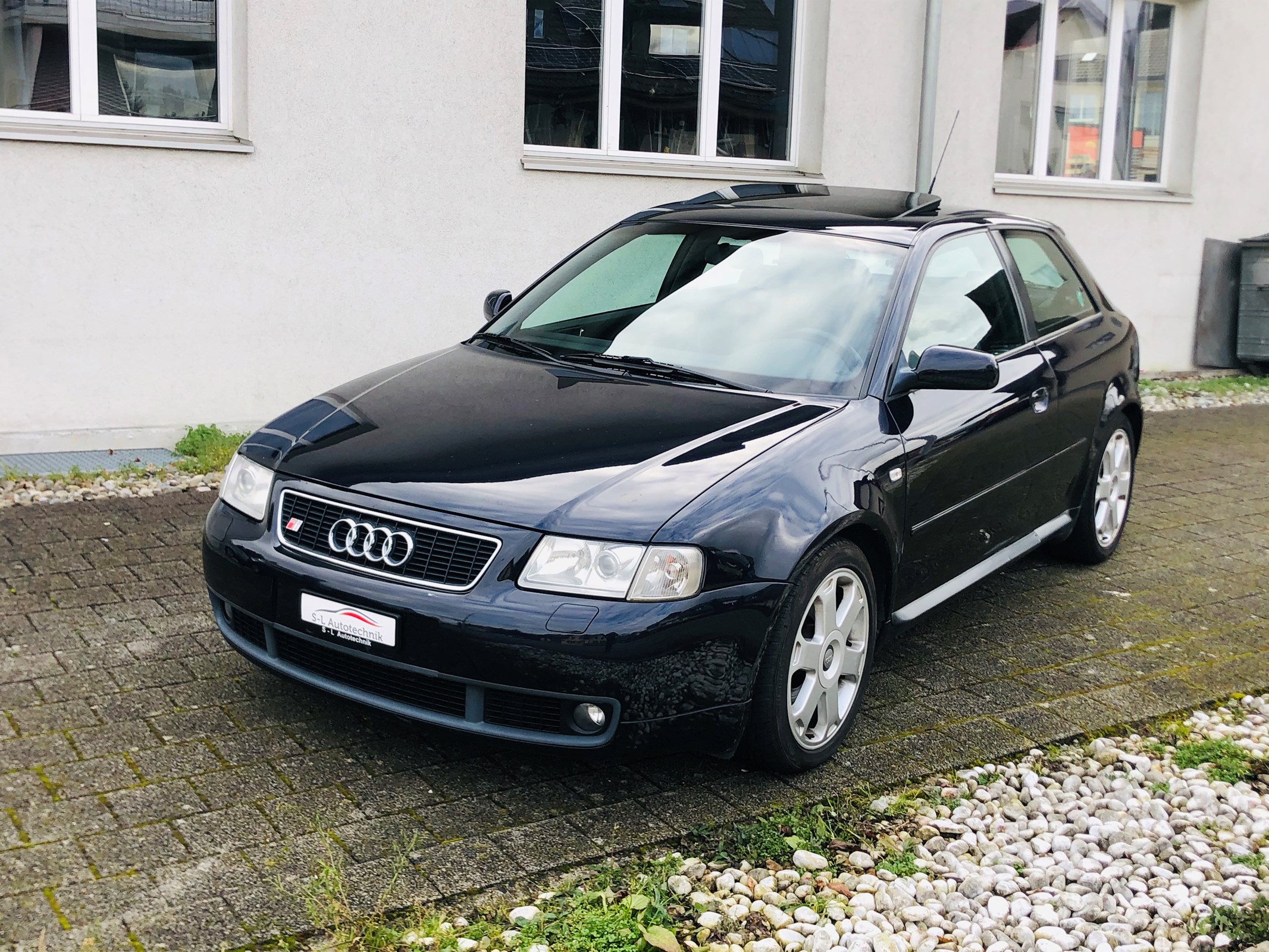 AUDI S3 quattro