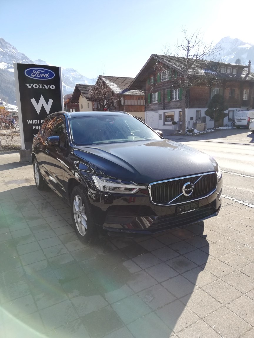 VOLVO XC60 2.0 T5 Momentum AWD