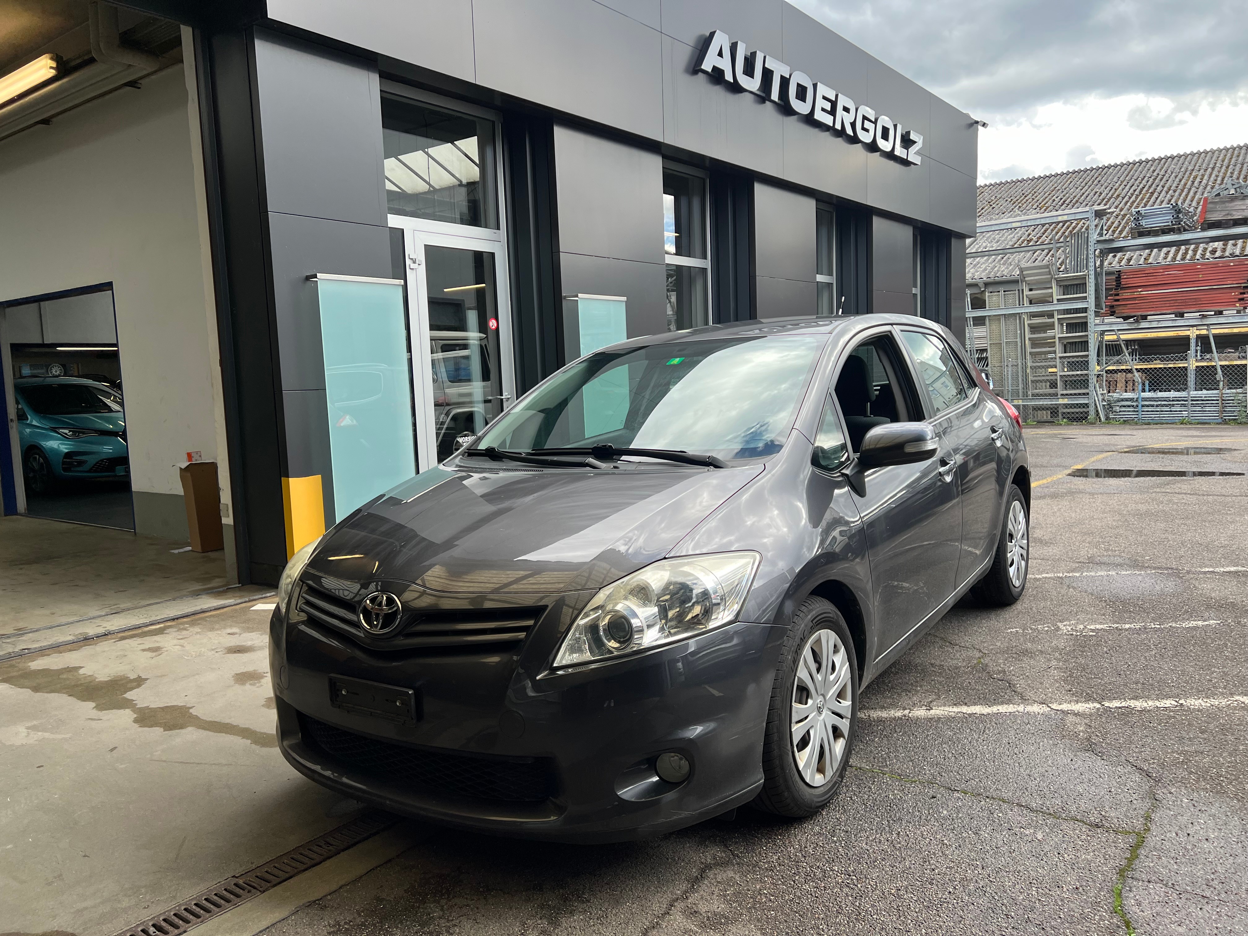 TOYOTA Auris 1.6 Linea Luna