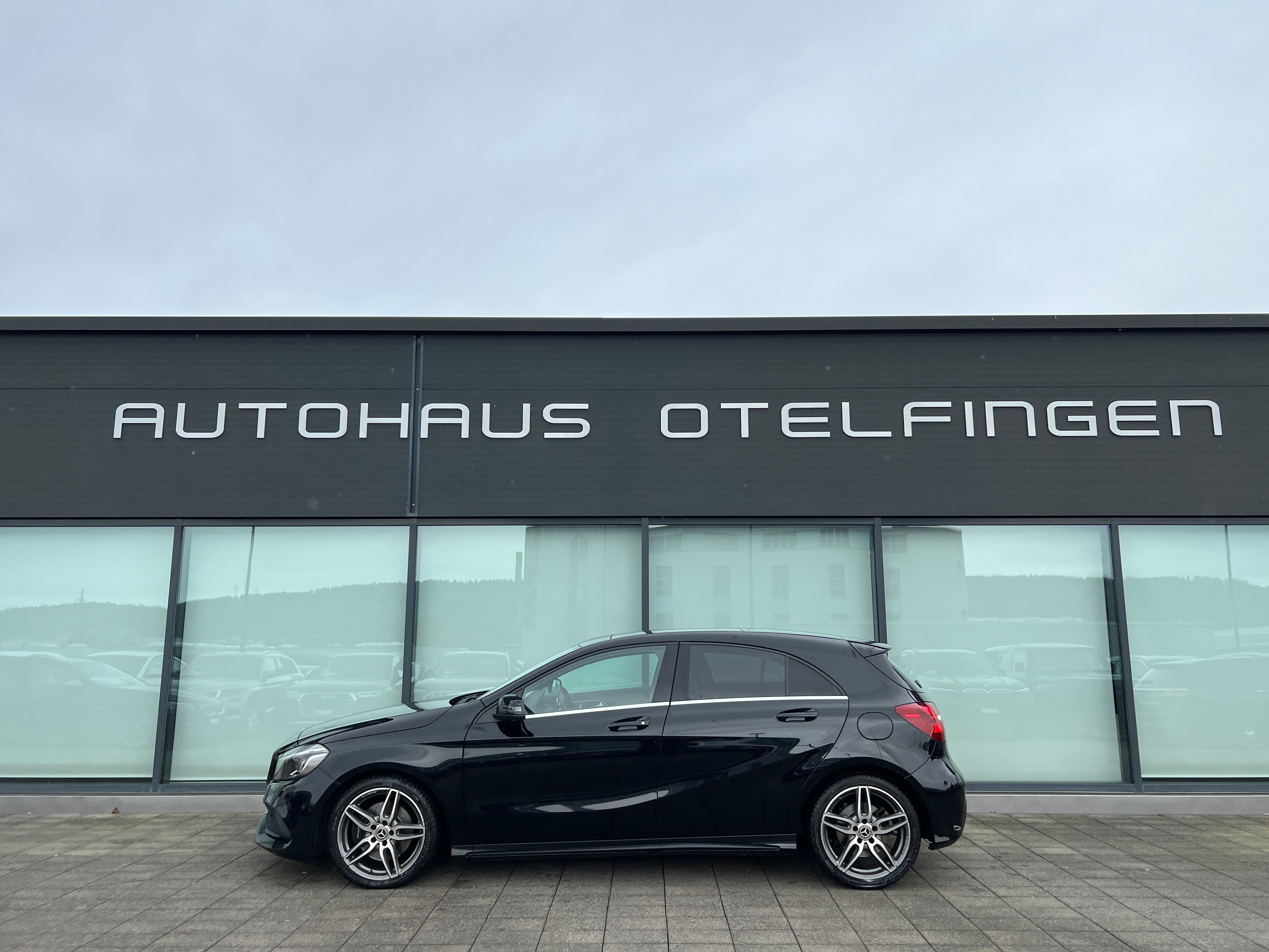 MERCEDES-BENZ A 220 d AMG Line 4Matic 7G-DCT